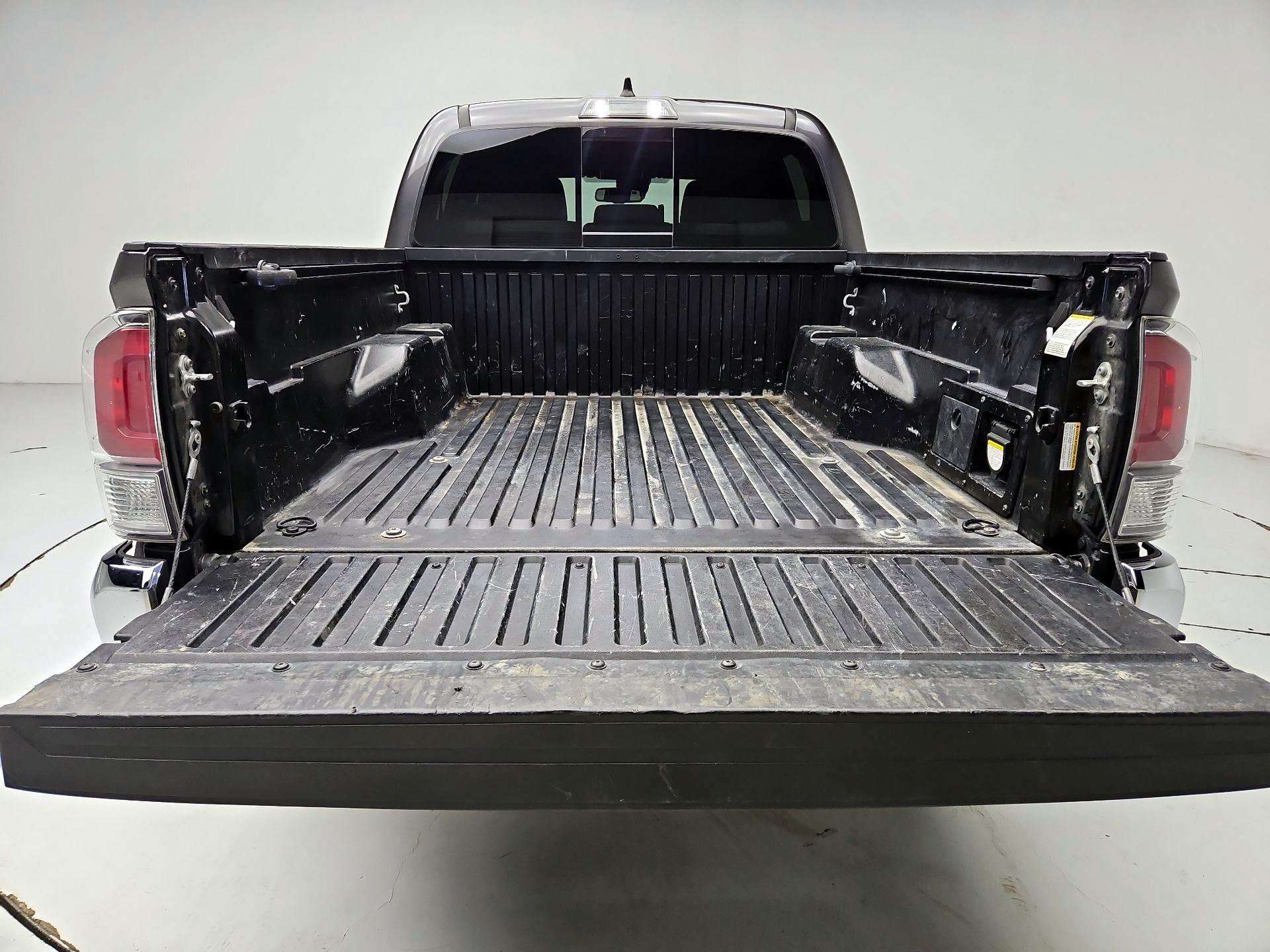 Thumbnail: 2023 Toyota Tacoma - 20