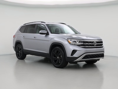Silver 2022 Volkswagen Atlas SE w/Tech
