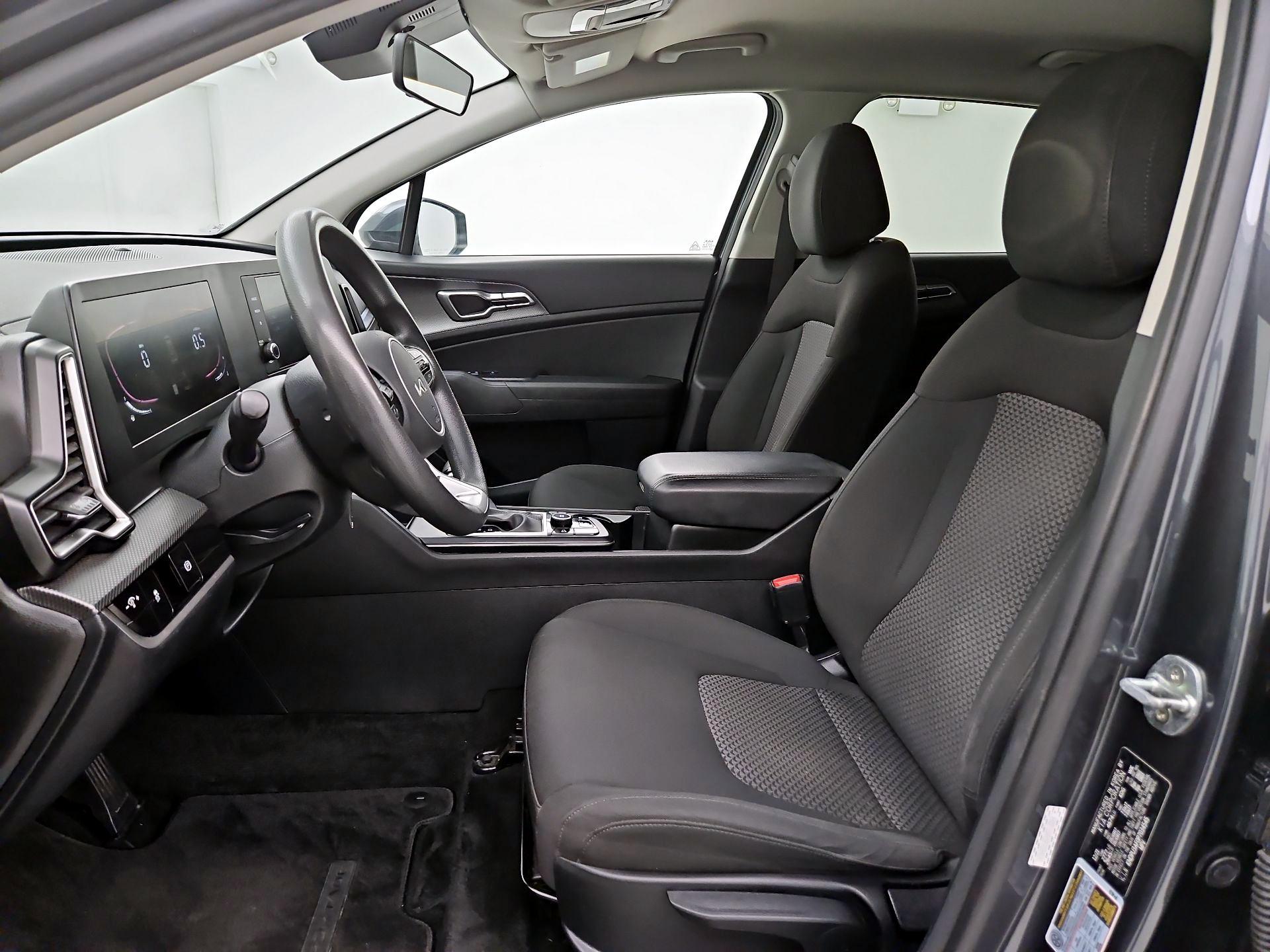 Thumbnail: 2023 Kia Sportage - 11