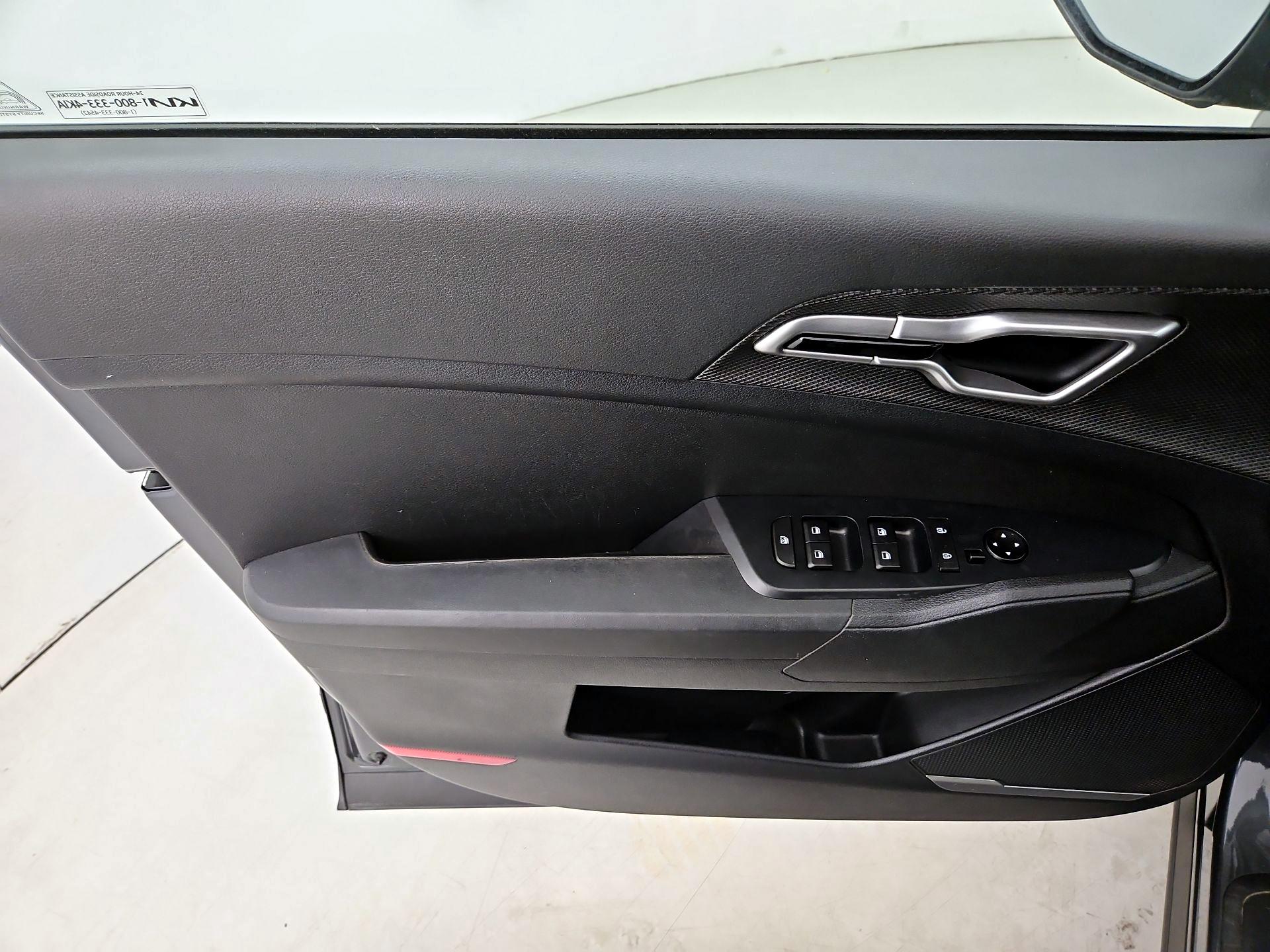 Thumbnail: 2023 Kia Sportage - 12