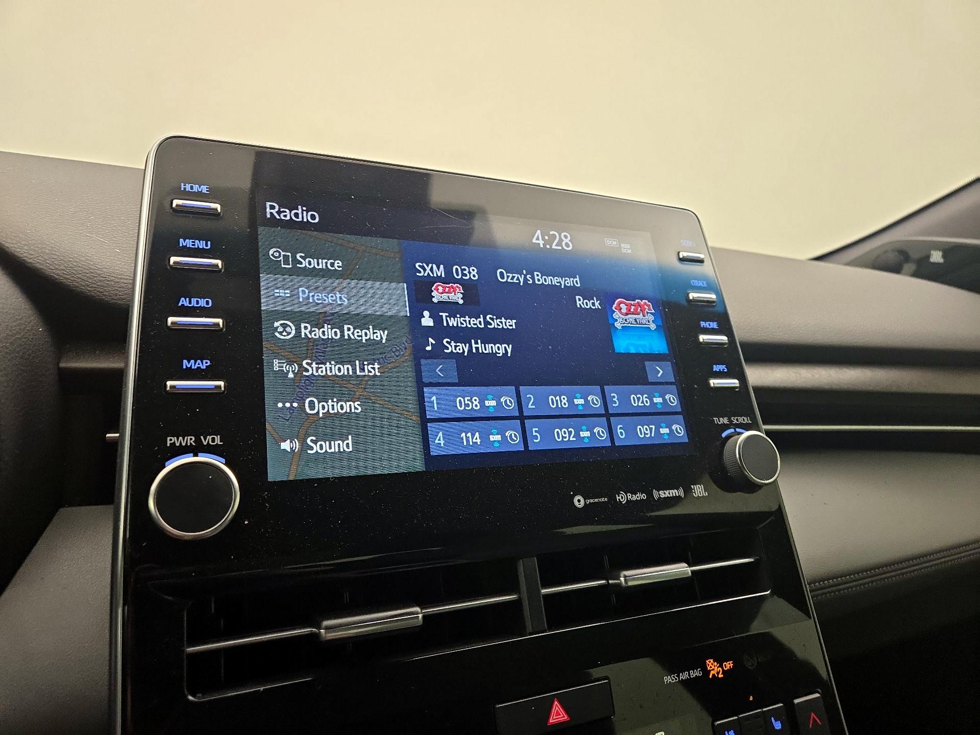 Thumbnail: 2020 Toyota Avalon - 16