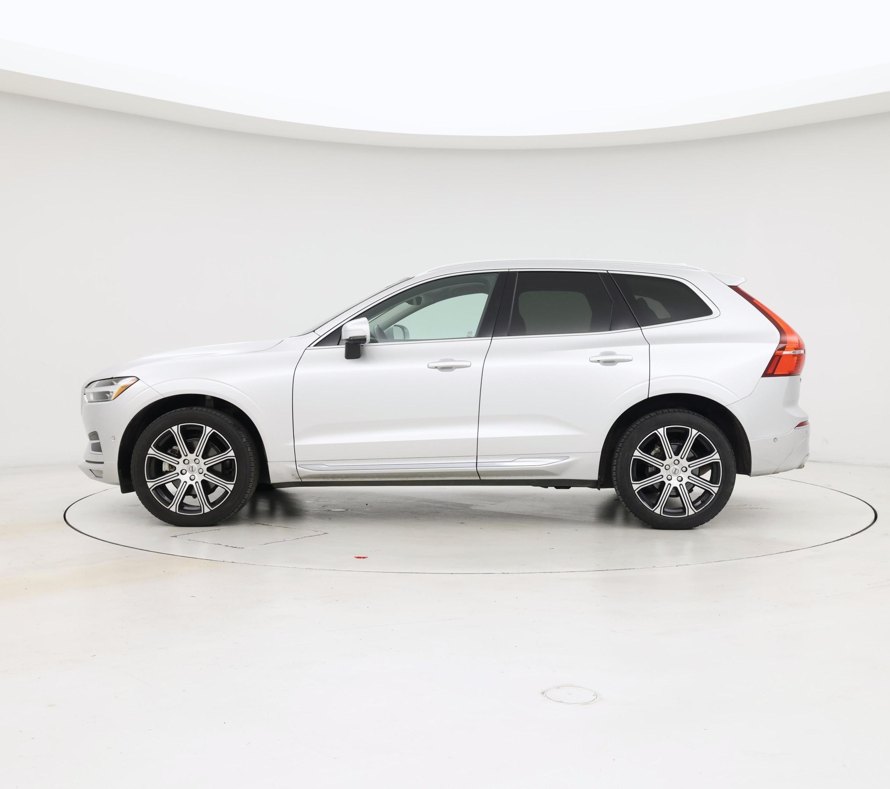 Thumbnail: 2021 Volvo XC60 - 3