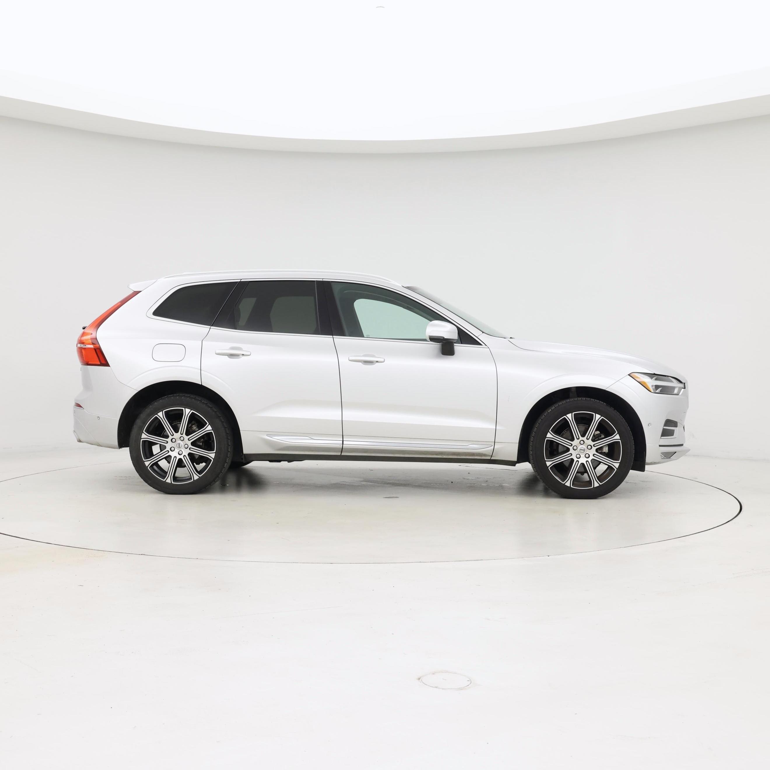 Thumbnail: 2021 Volvo XC60 - 7