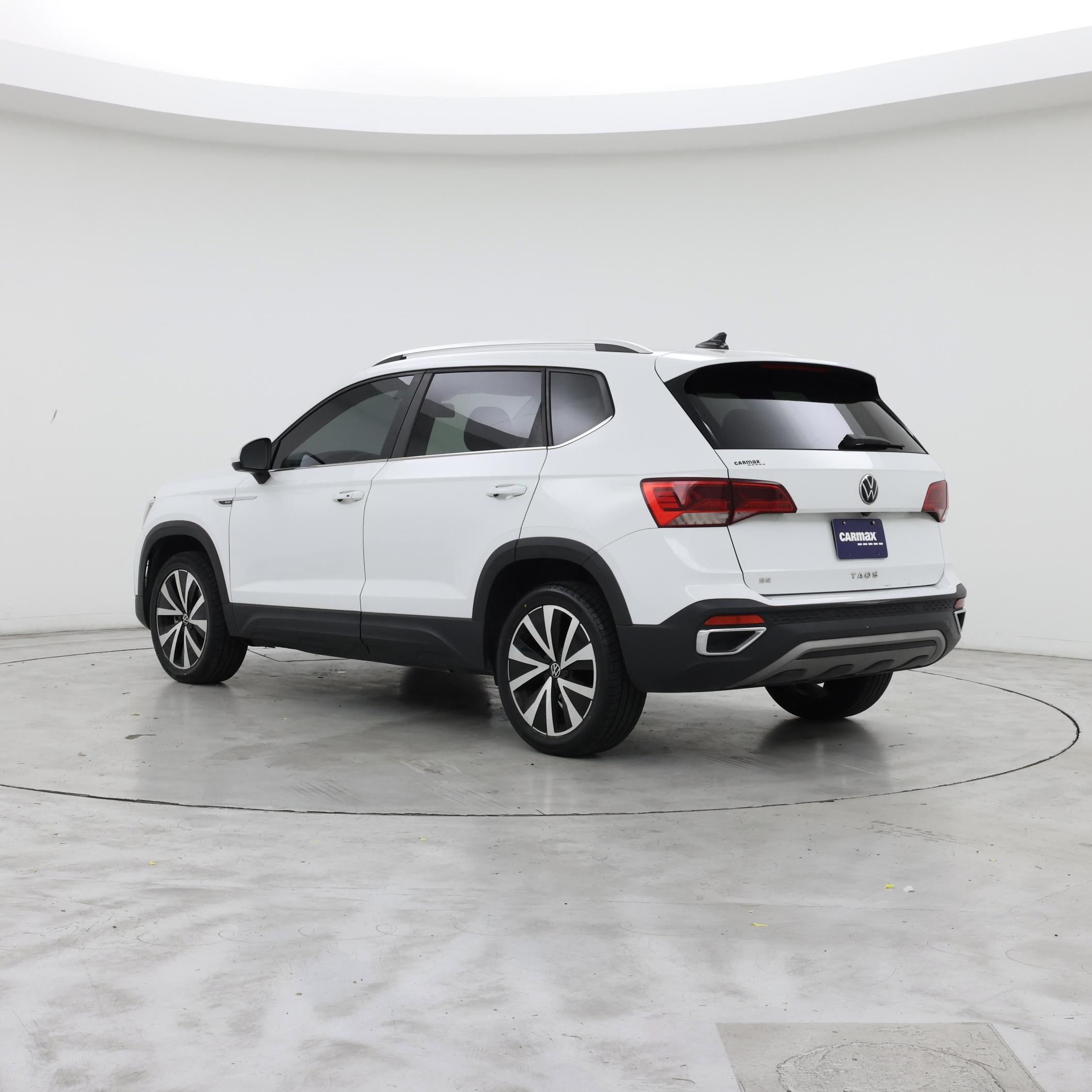 Thumbnail: 2022 Volkswagen Taos - 2