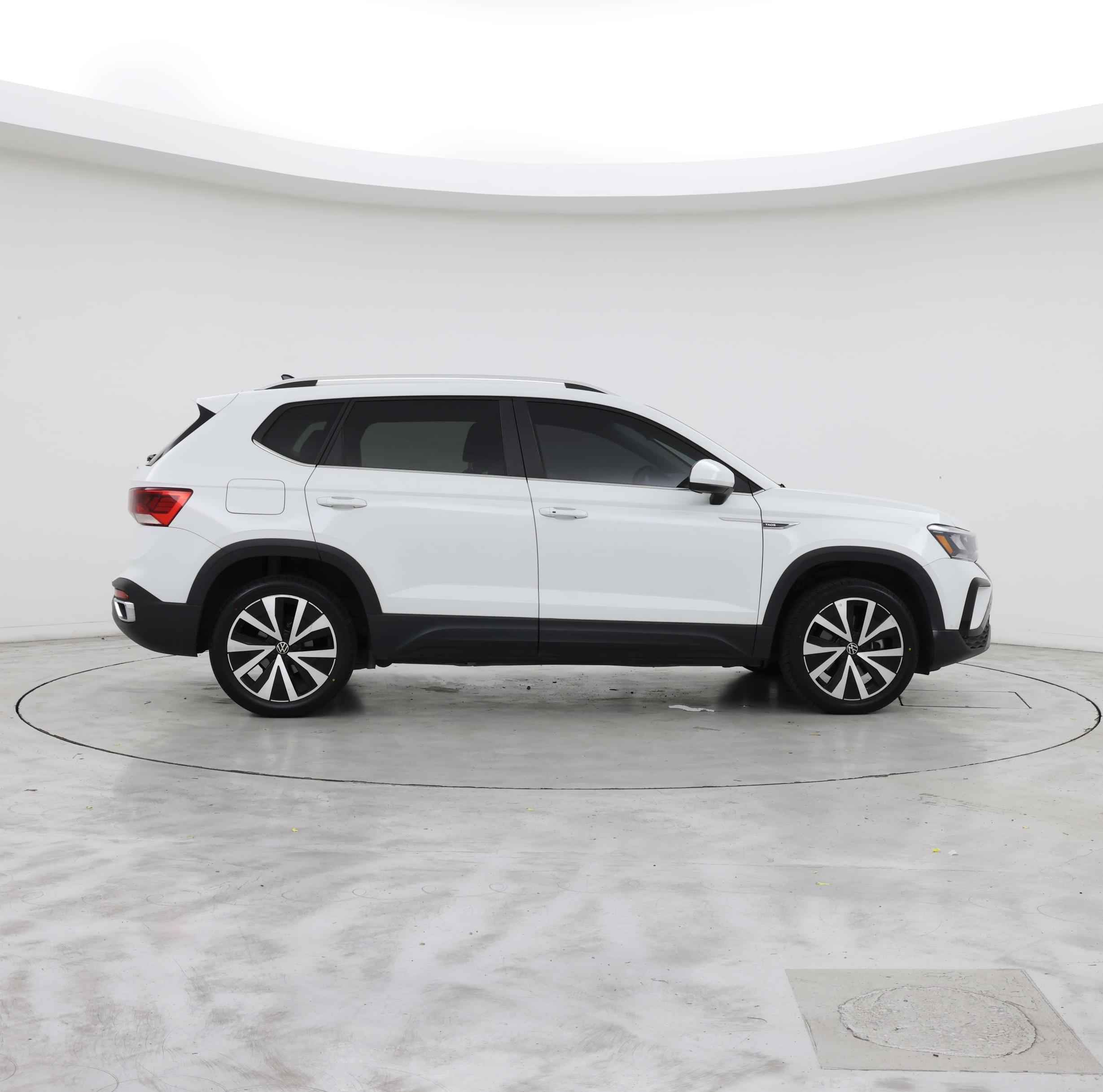 Thumbnail: 2022 Volkswagen Taos - 7