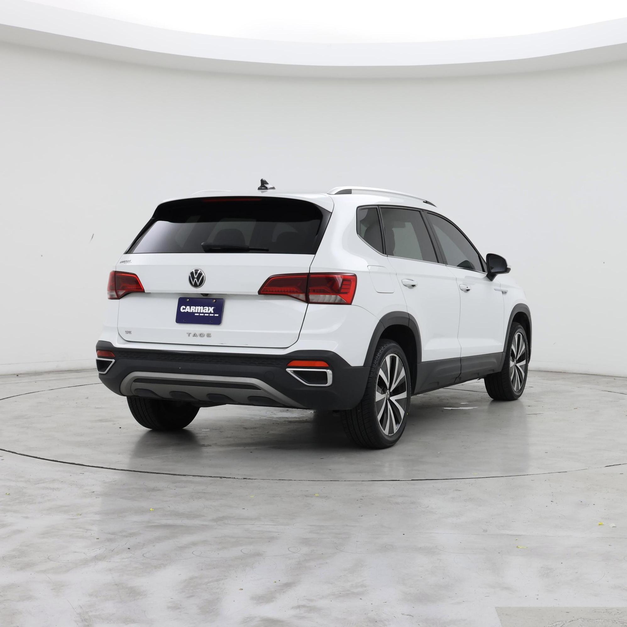 Thumbnail: 2022 Volkswagen Taos - 8