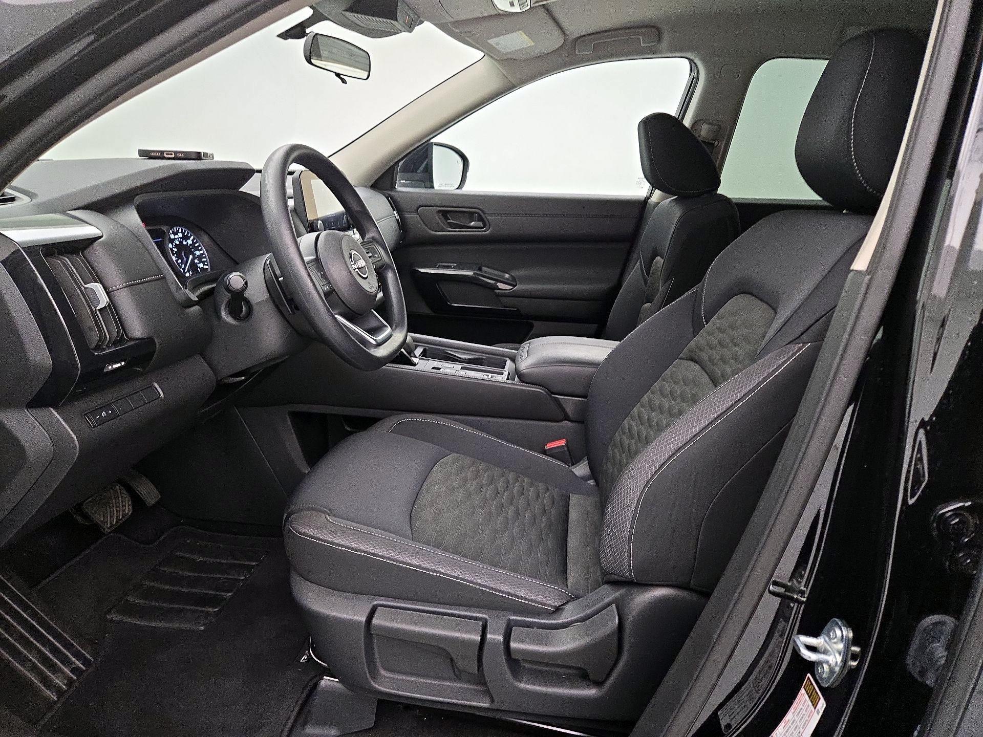 Thumbnail: 2024 Nissan Pathfinder - 11