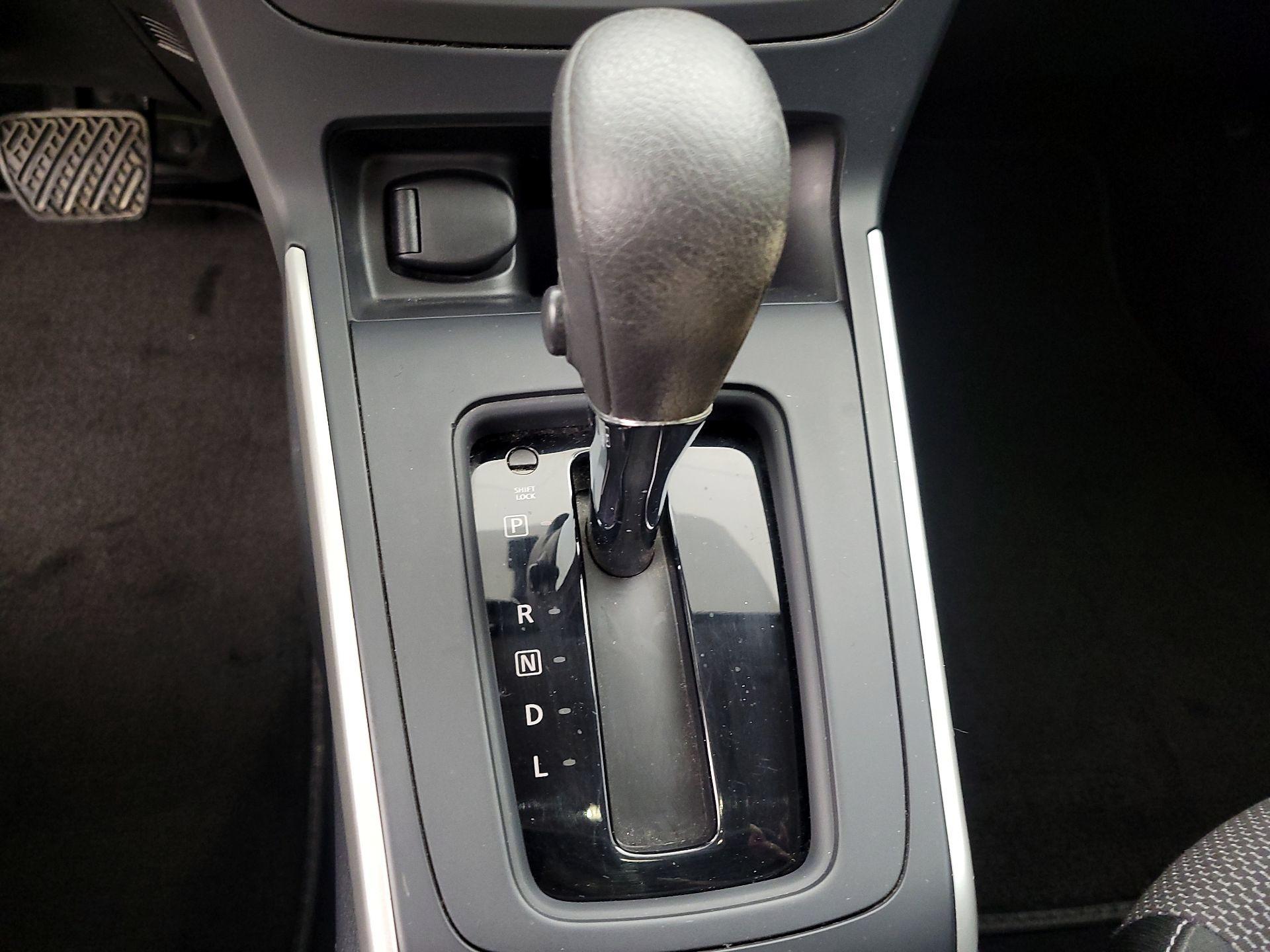 Thumbnail: 2019 Nissan Sentra - 17