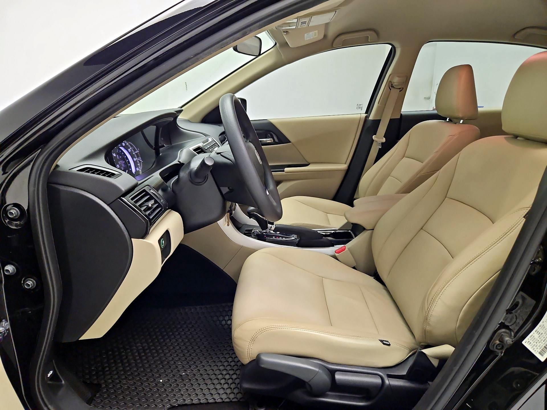 Thumbnail: 2016 Honda Accord - 11