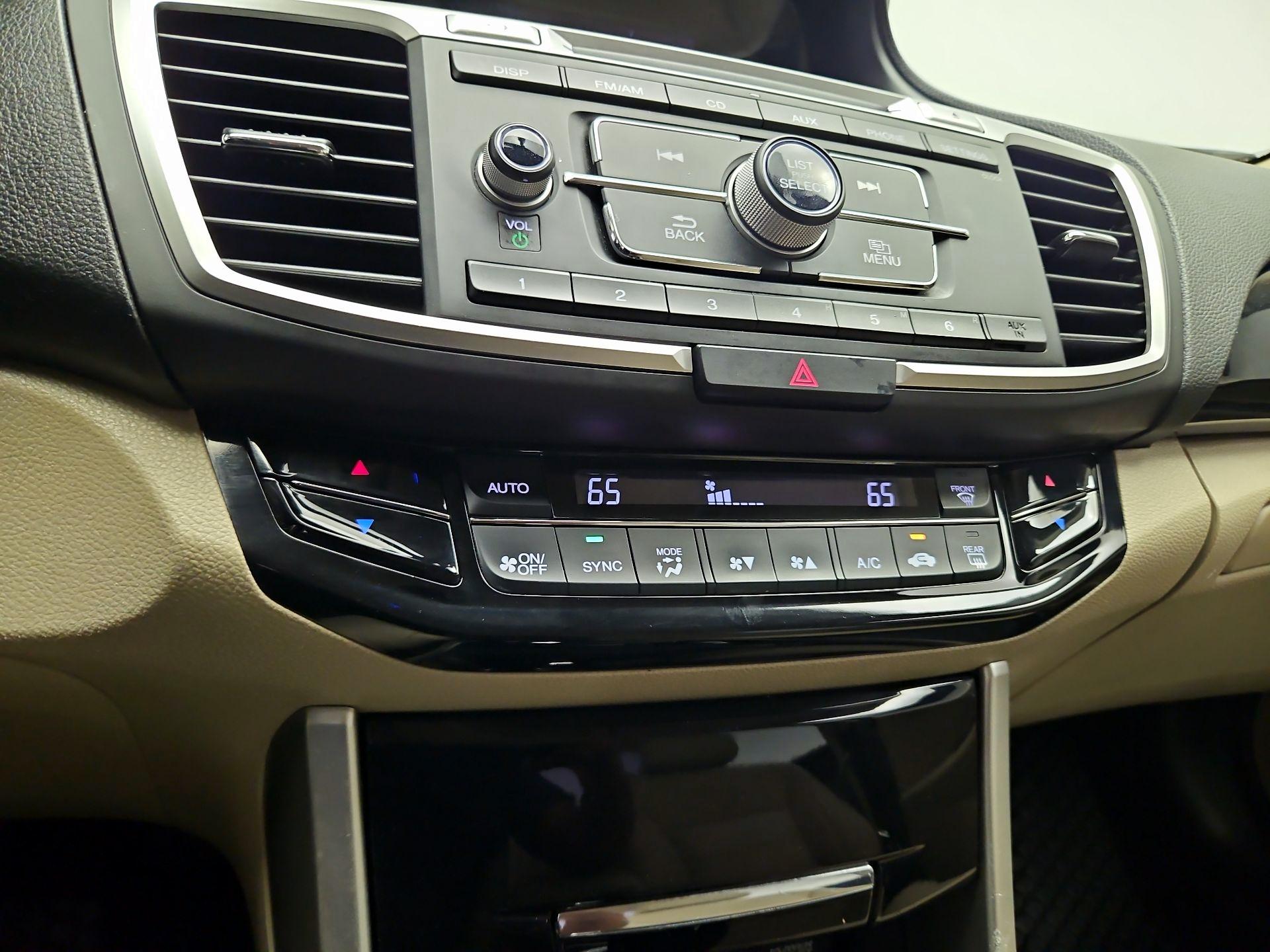 Thumbnail: 2016 Honda Accord - 15