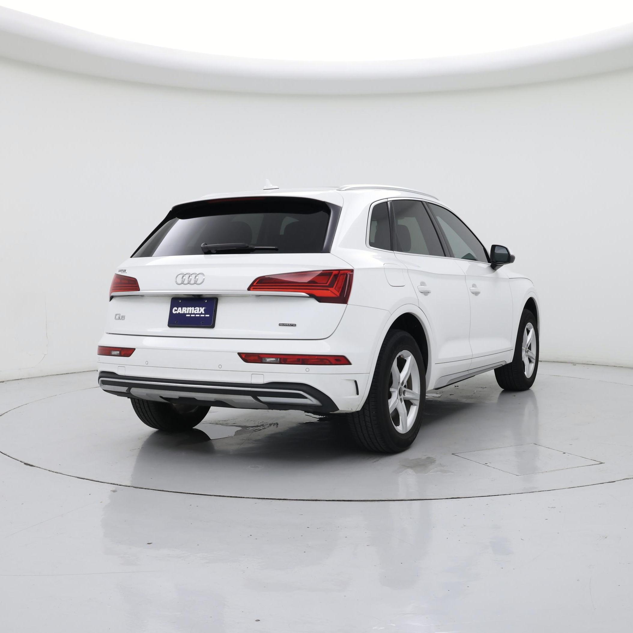 Thumbnail: 2023 Audi Q5 - 8