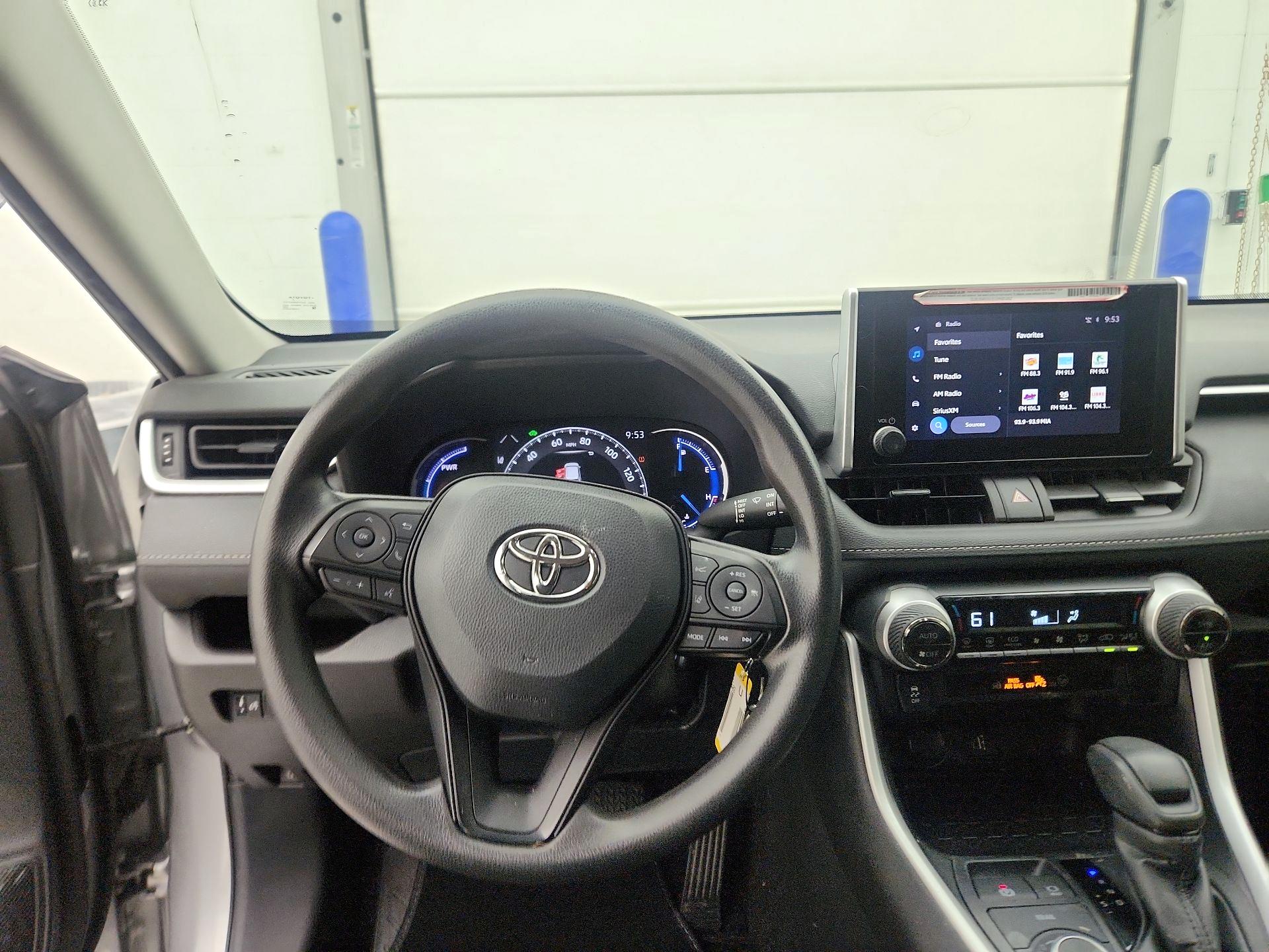 Thumbnail: 2024 Toyota RAV4 - 10