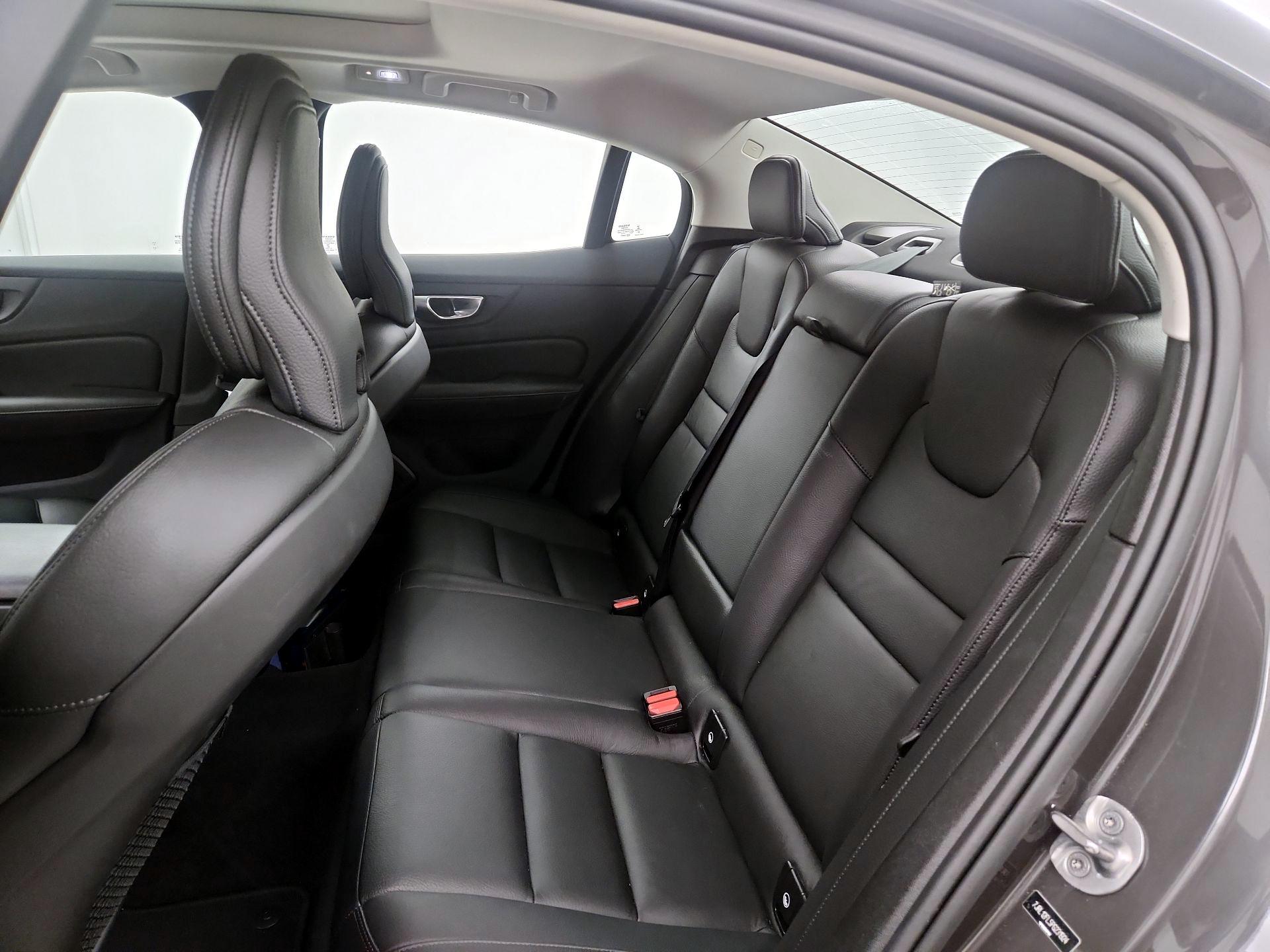 Thumbnail: 2023 Volvo S60 - 18
