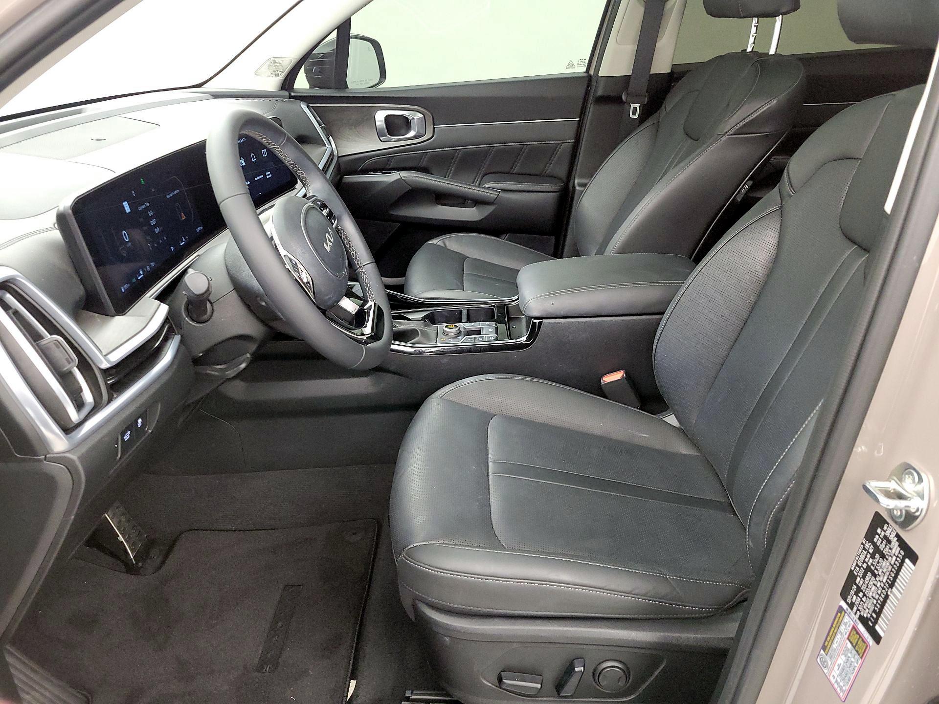 Thumbnail: 2025 Kia Sorento - 11