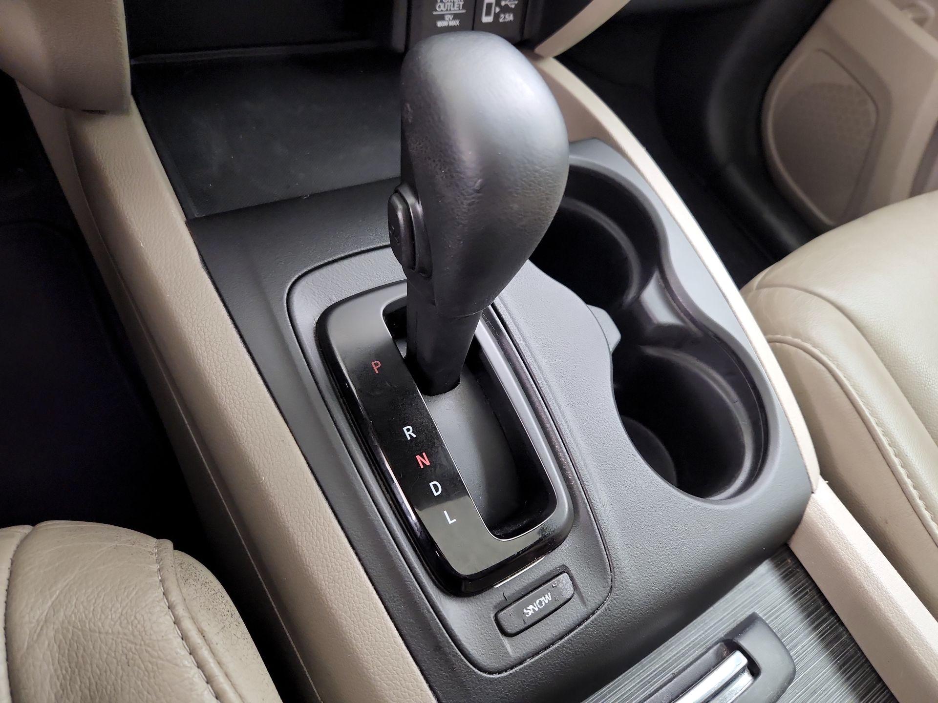 Thumbnail: 2019 Honda Pilot - 17