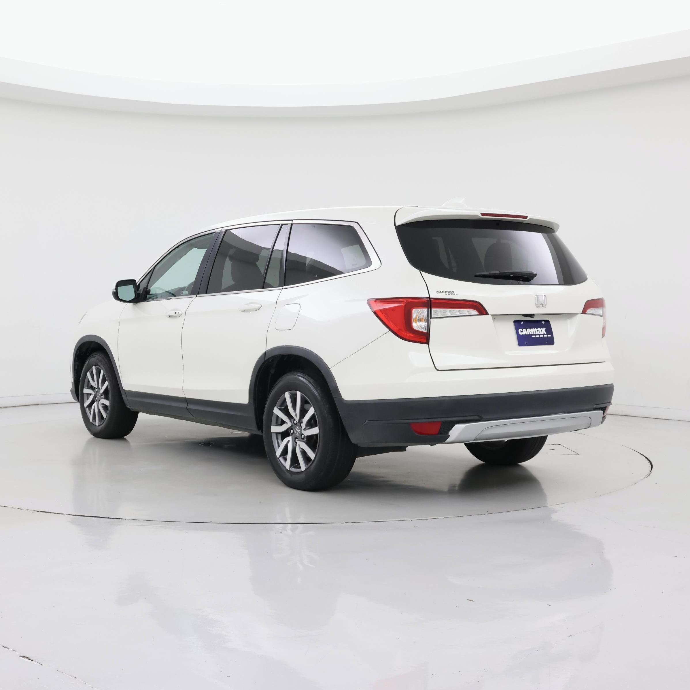 Thumbnail: 2019 Honda Pilot - 2