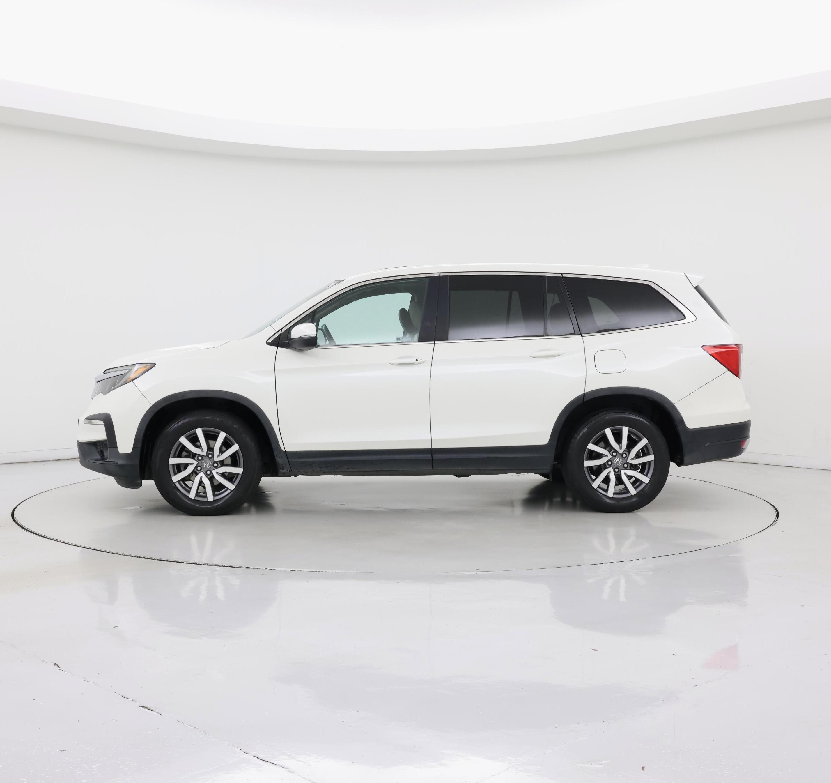 Thumbnail: 2019 Honda Pilot - 3