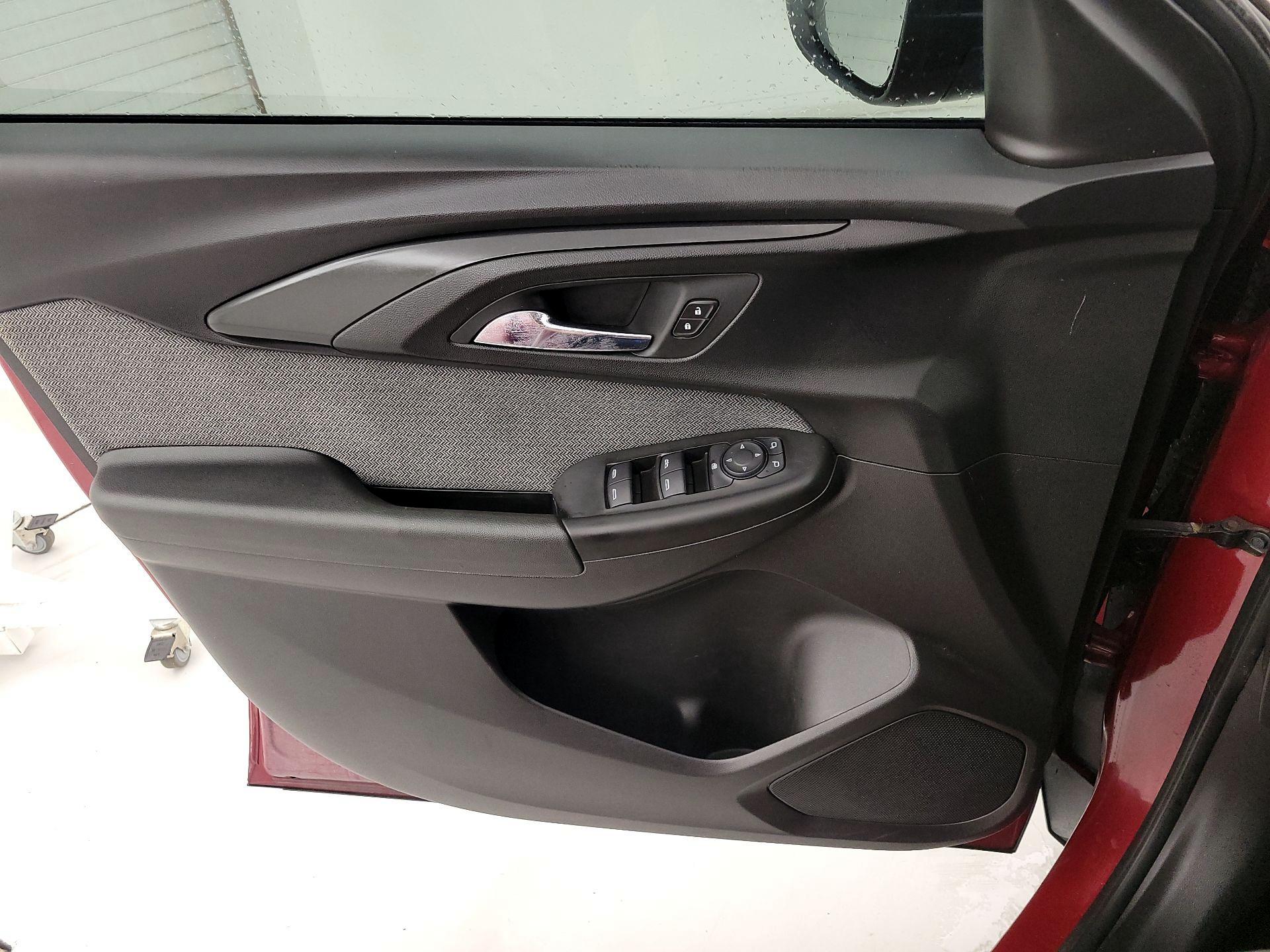 Thumbnail: 2021 Chevrolet TrailBlazer - 12