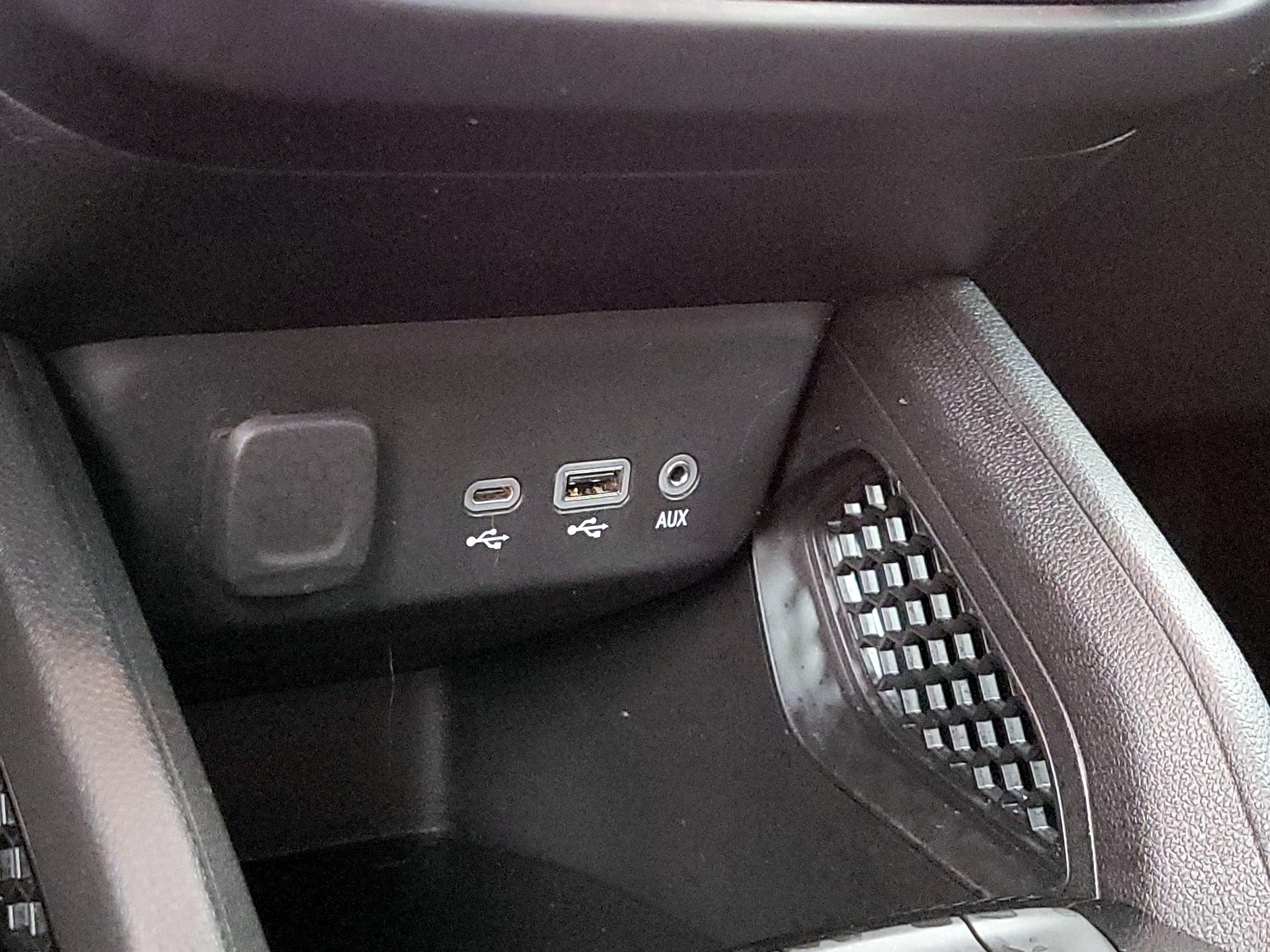 Thumbnail: 2021 Chevrolet TrailBlazer - 19