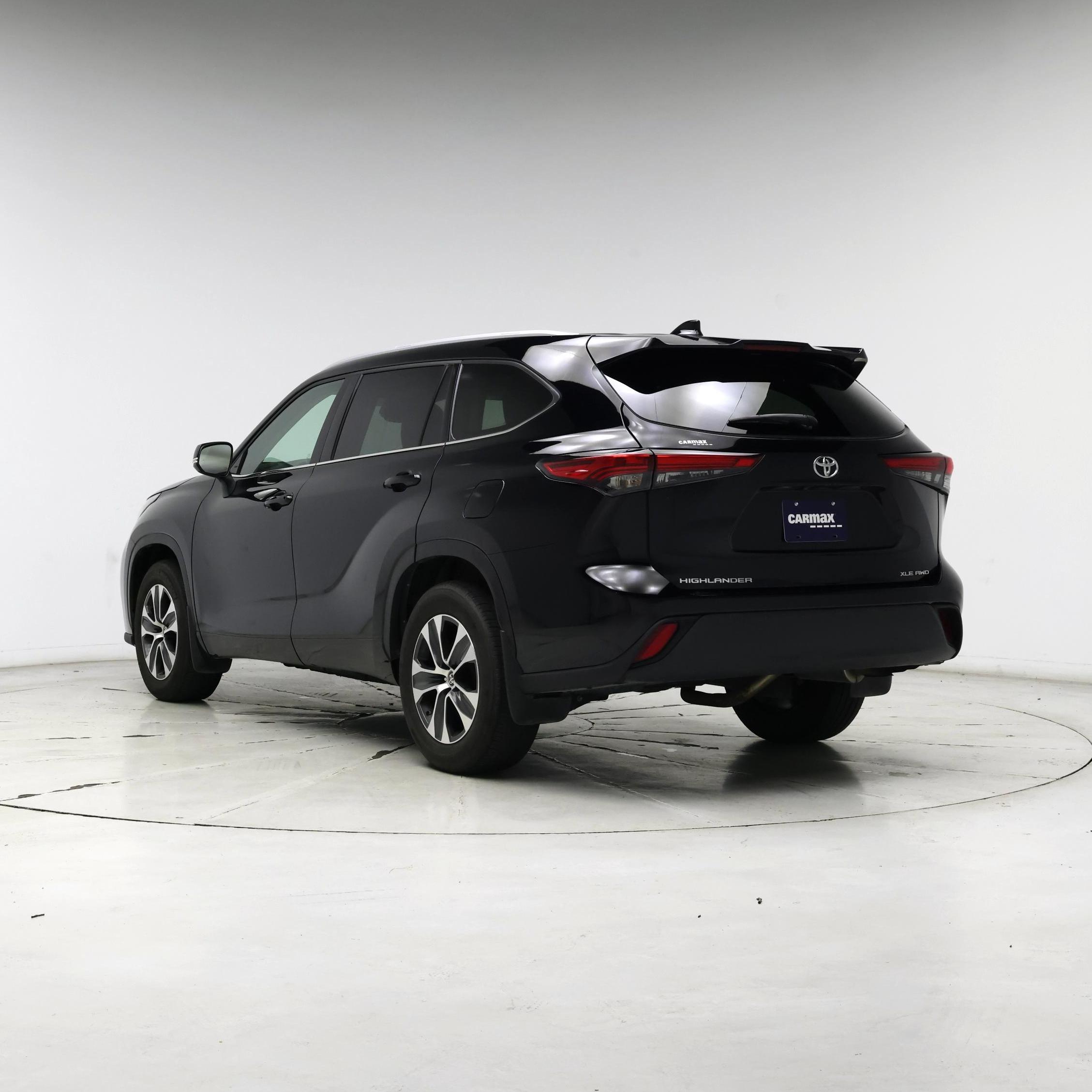 Thumbnail: 2022 Toyota Highlander - 2