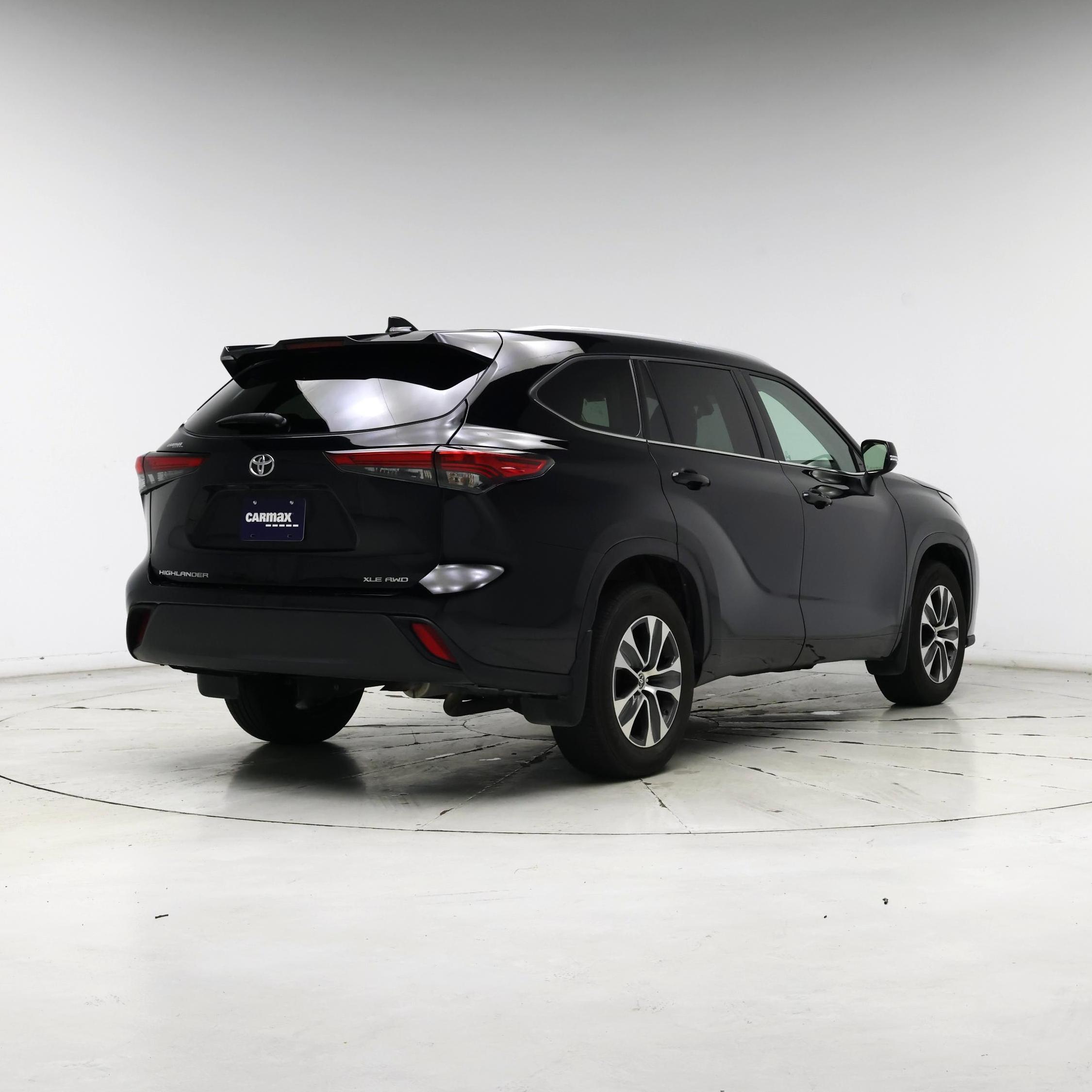 Thumbnail: 2022 Toyota Highlander - 8