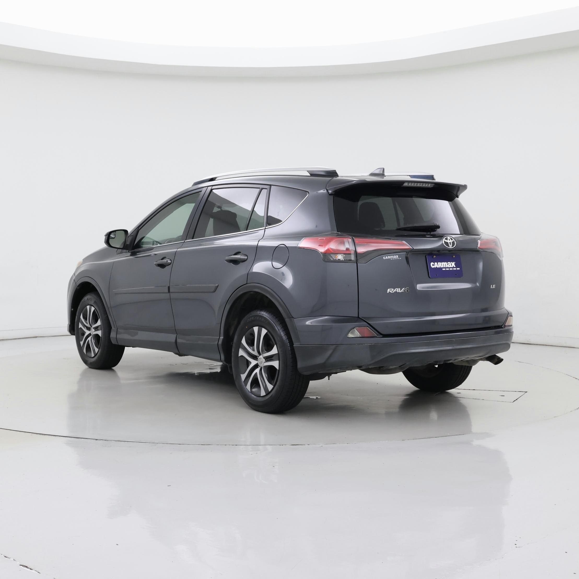 Thumbnail: 2016 Toyota RAV4 - 2