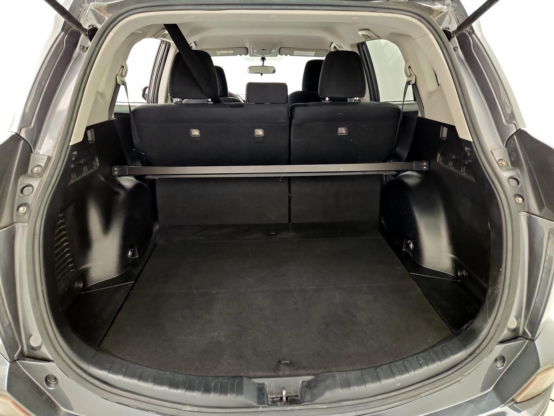 Thumbnail: 2016 Toyota RAV4 - 20