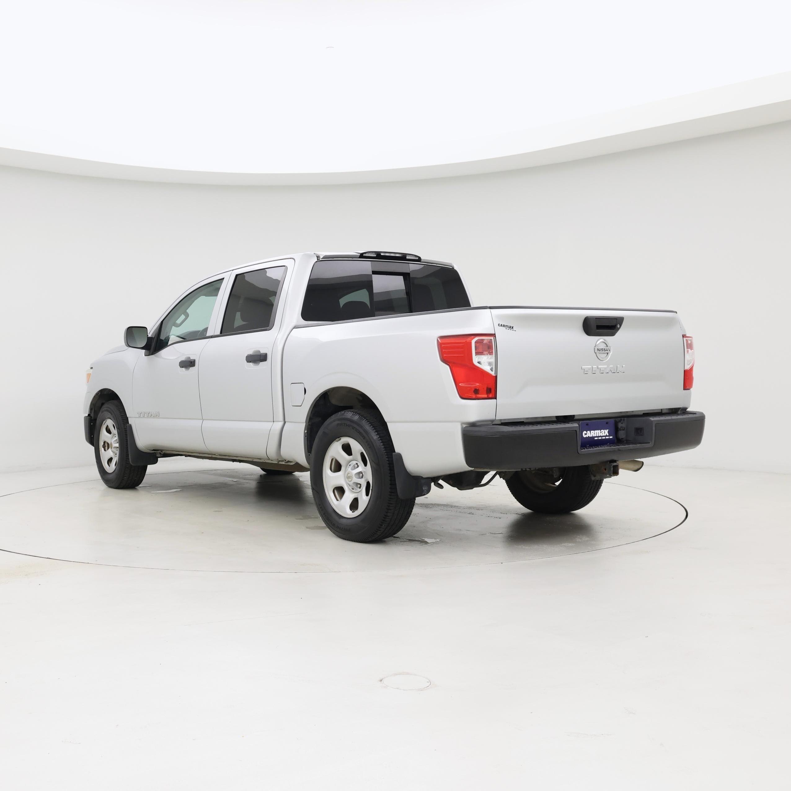 Thumbnail: 2017 Nissan Titan - 2