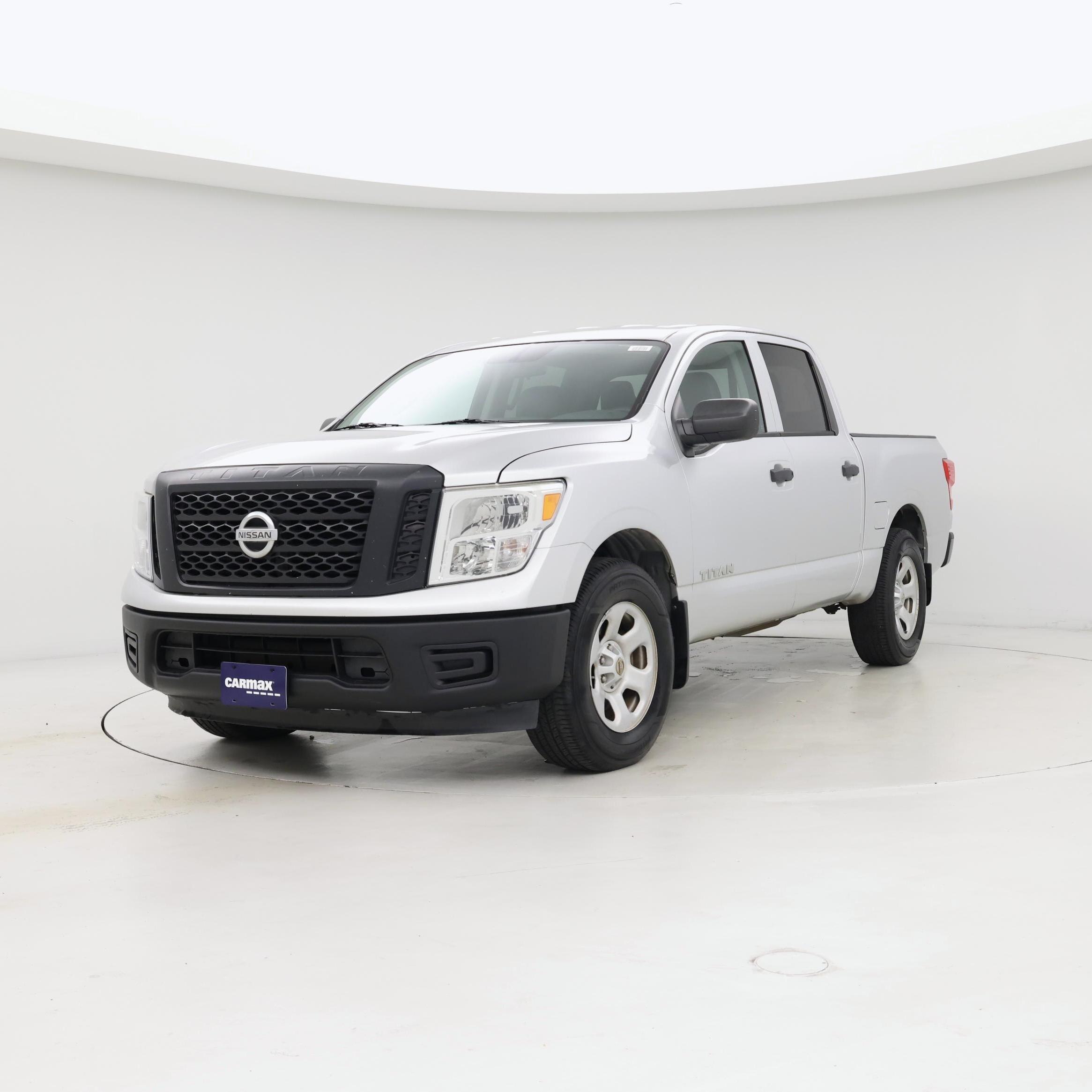 Thumbnail: 2017 Nissan Titan - 4