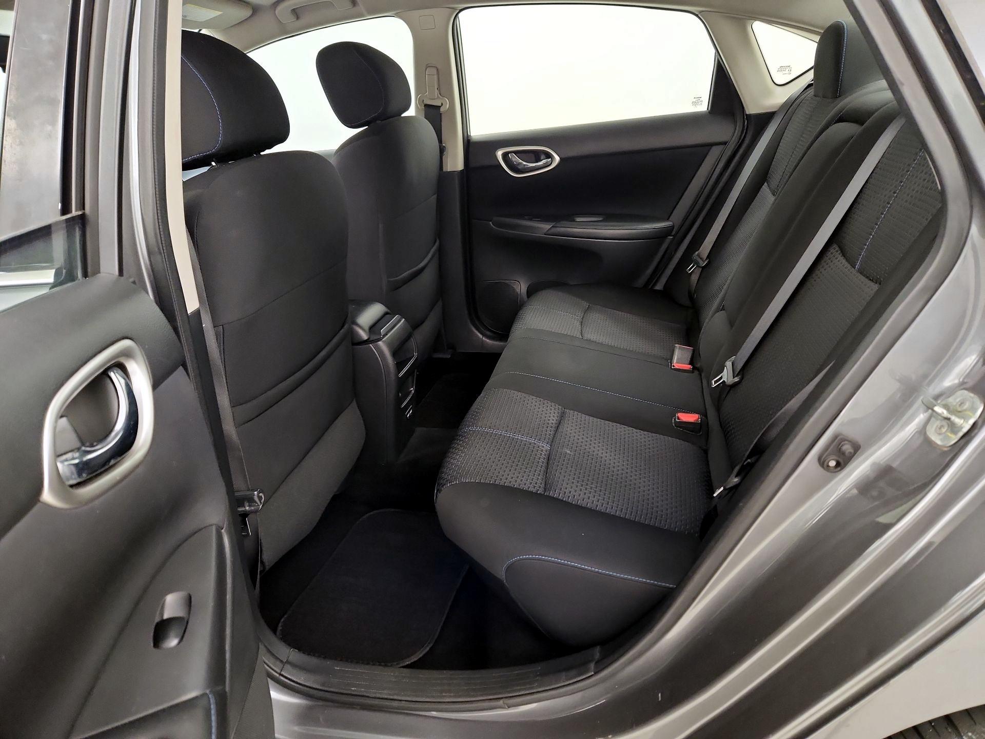 Thumbnail: 2018 Nissan Sentra - 19