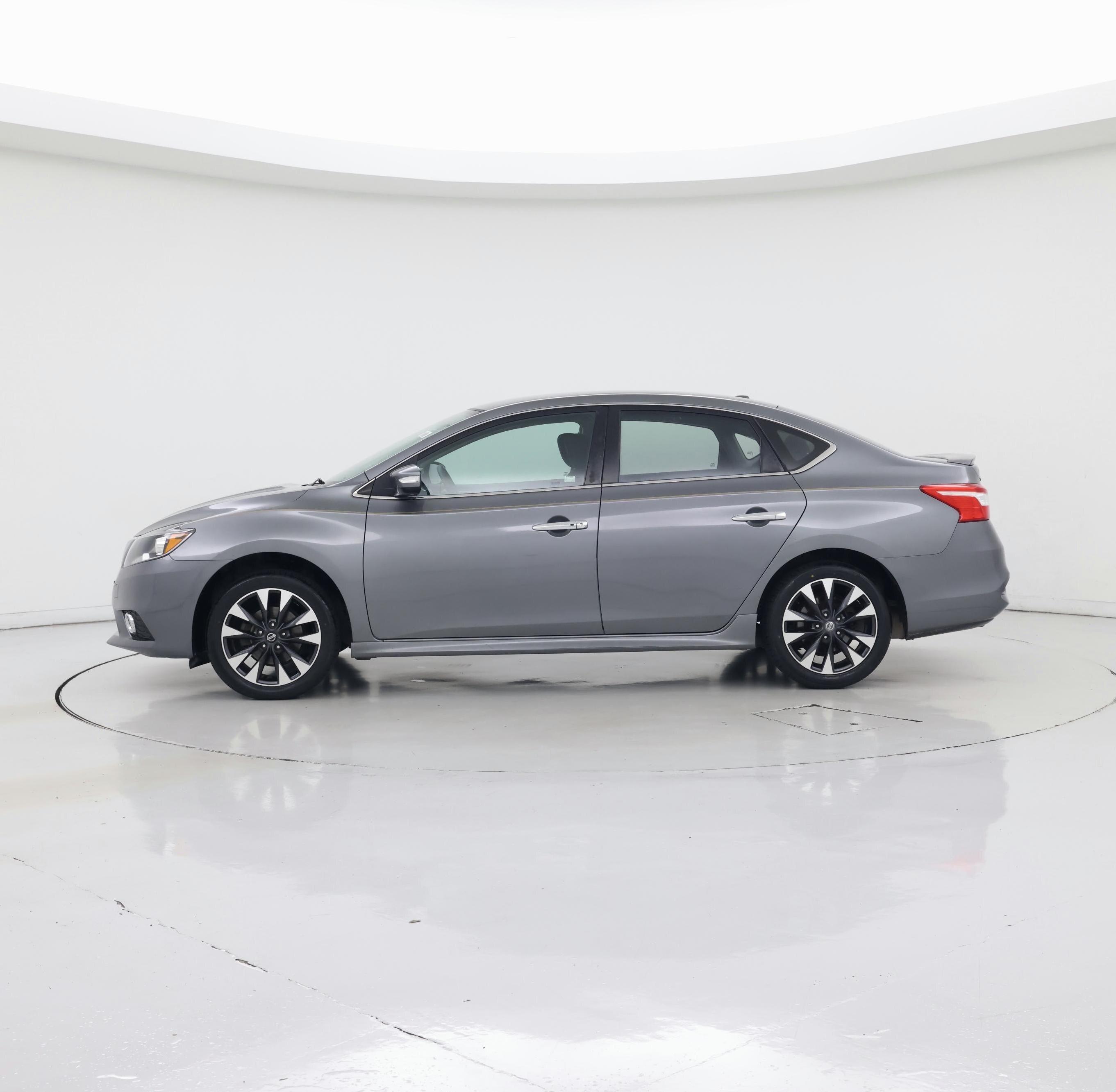 Thumbnail: 2018 Nissan Sentra - 3