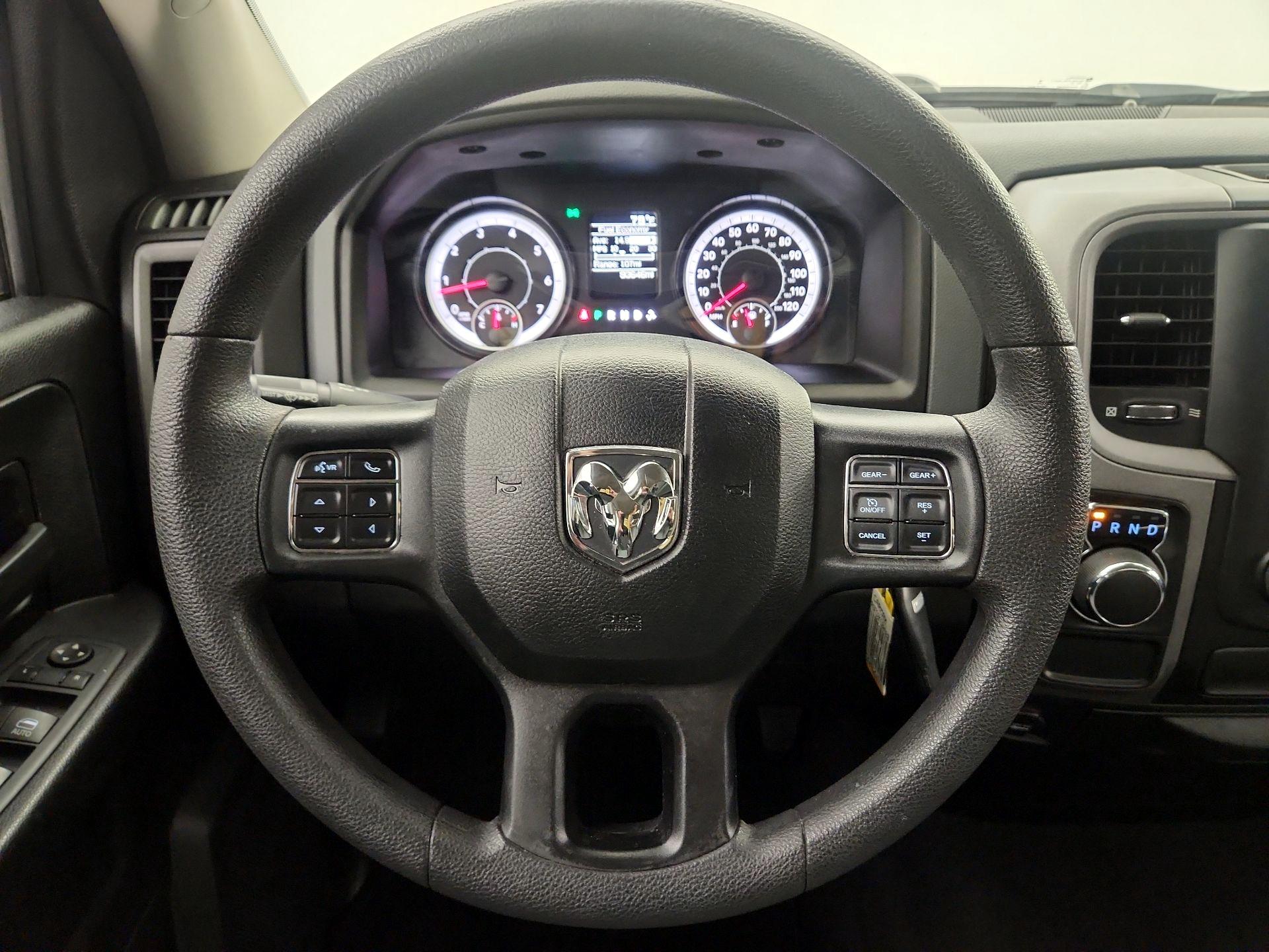 Thumbnail: 2019 RAM 1500 Classic - 10