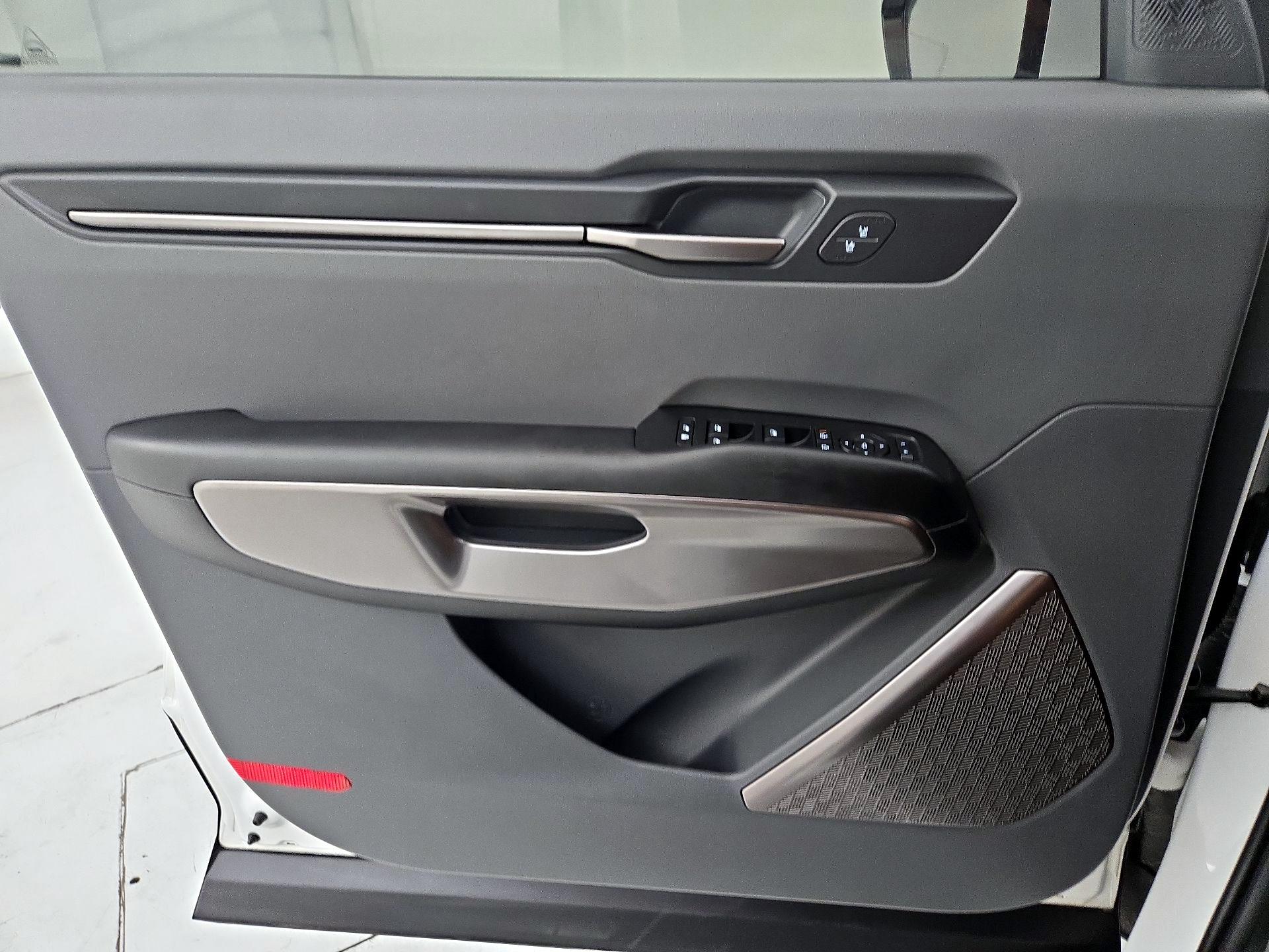 Thumbnail: 2024 Kia EV9 - 12