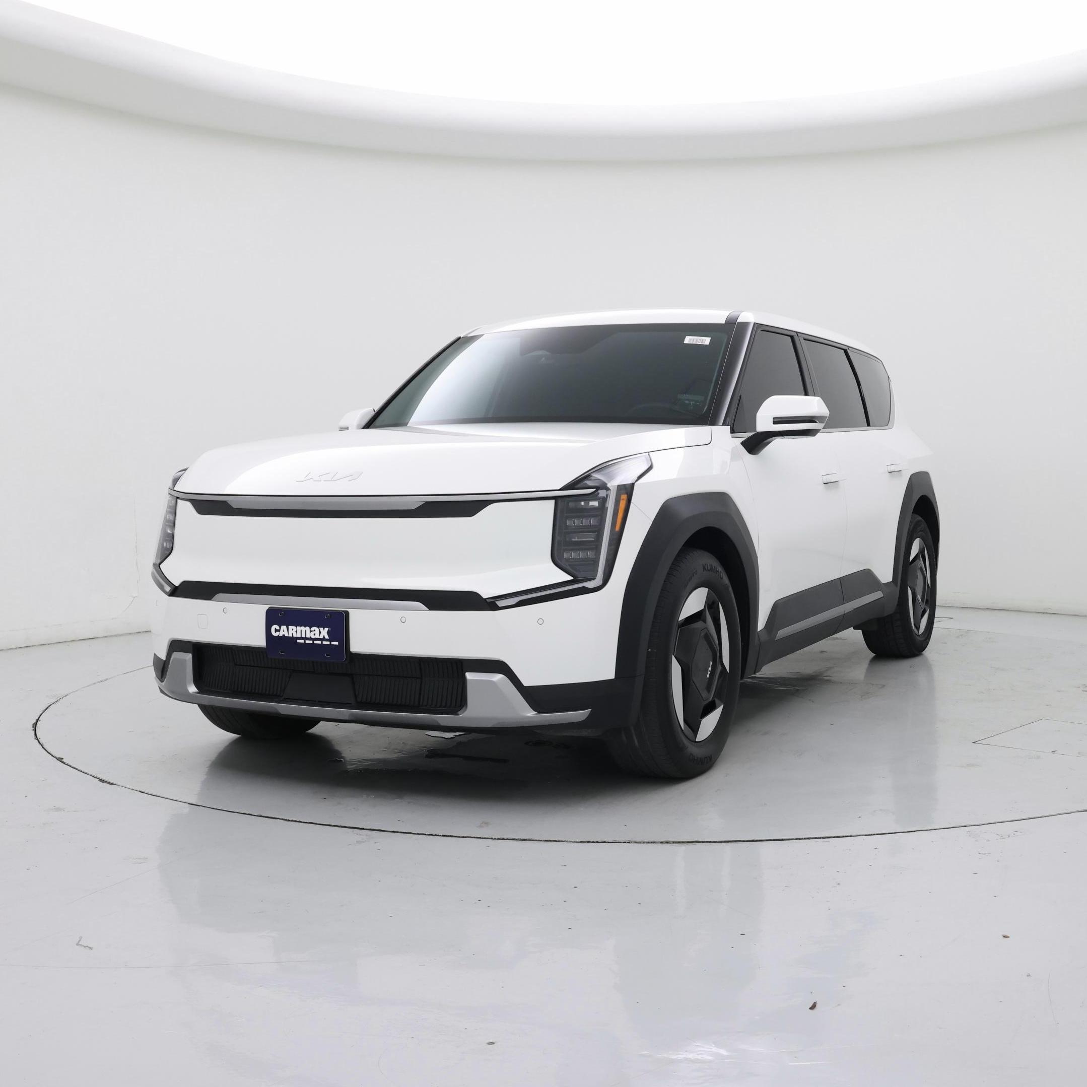 Thumbnail: 2024 Kia EV9 - 4