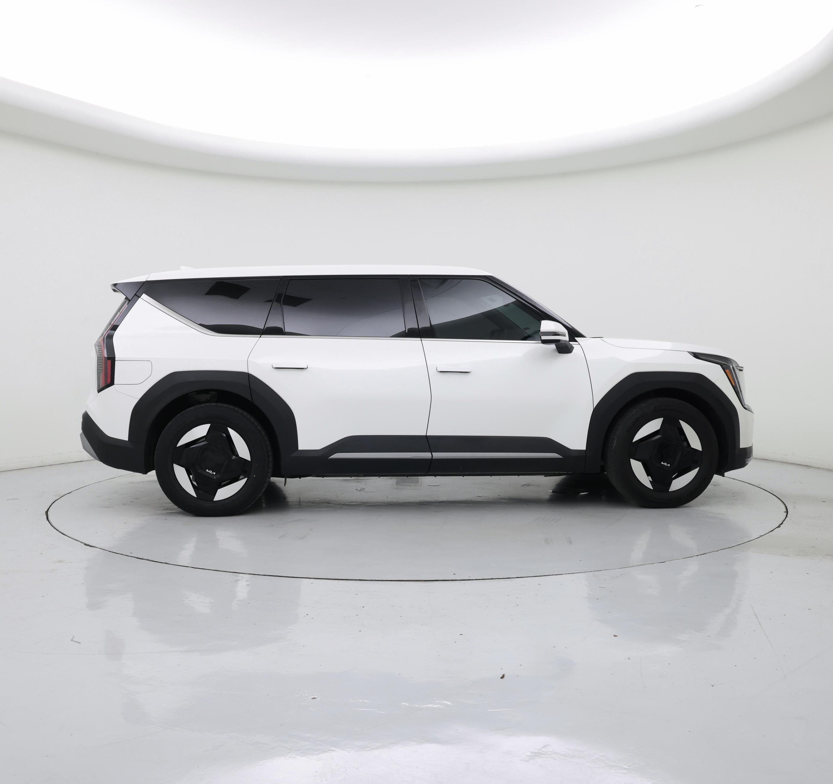 Thumbnail: 2024 Kia EV9 - 7