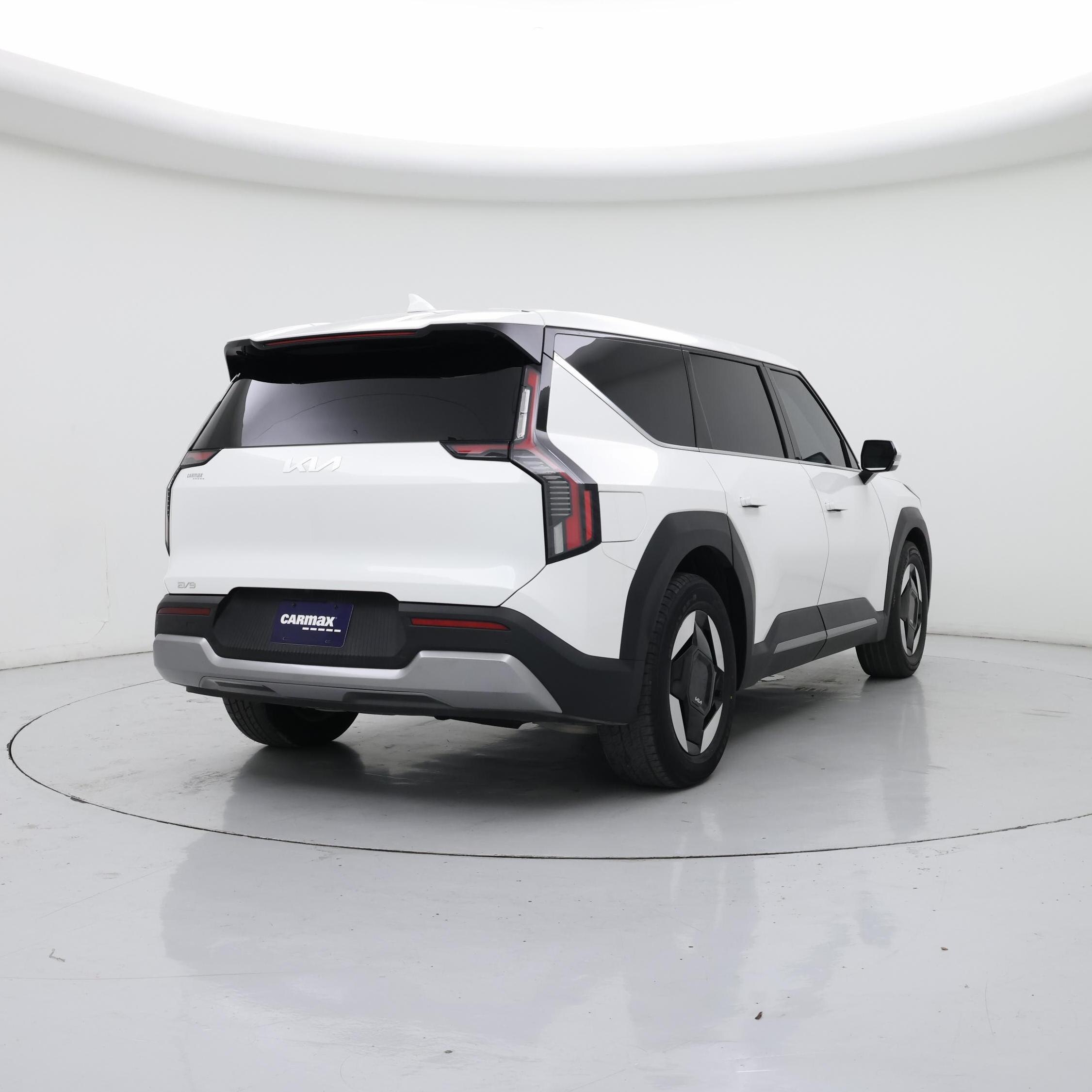 Thumbnail: 2024 Kia EV9 - 8