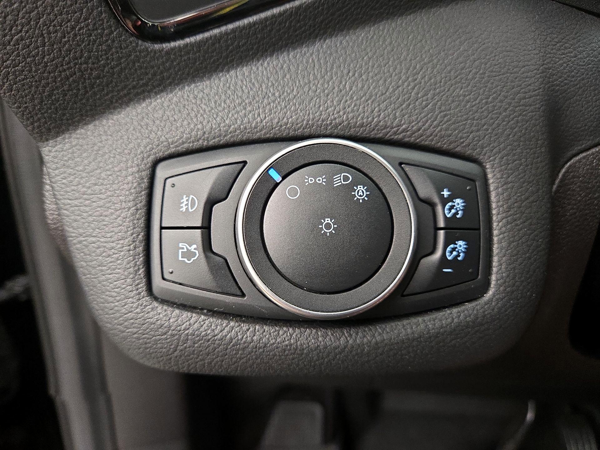Thumbnail: 2016 Ford Escape - 13