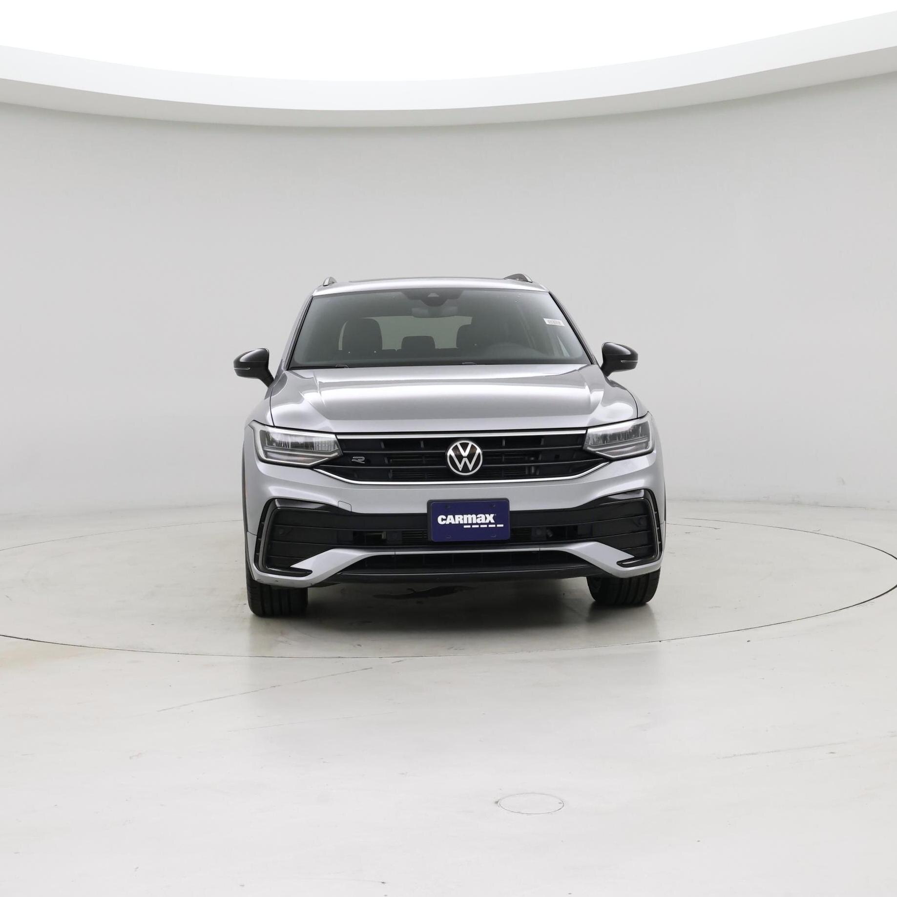 Thumbnail: 2023 Volkswagen Tiguan - 5