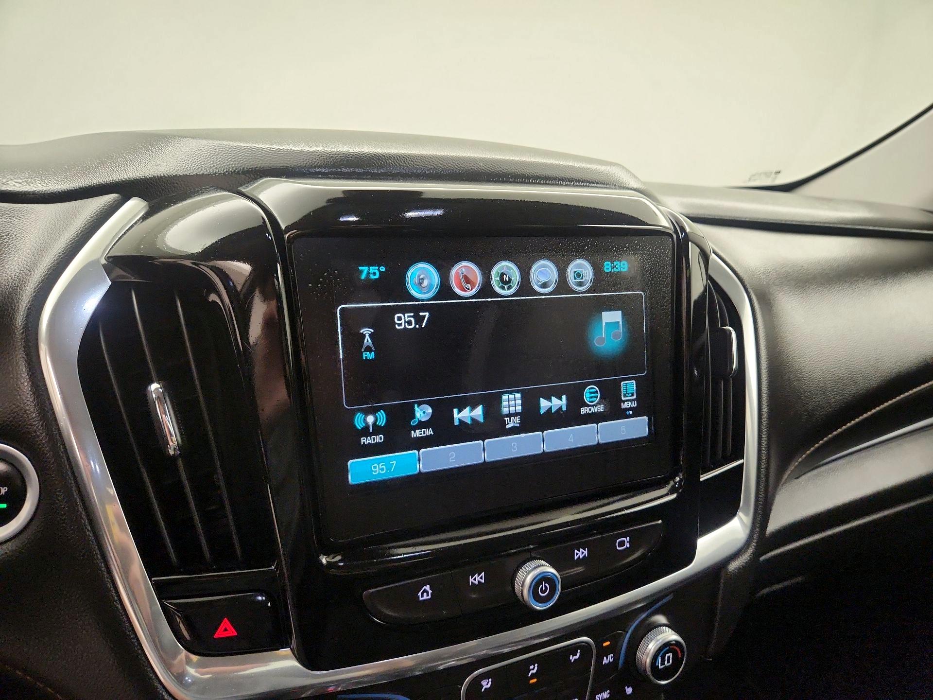 Thumbnail: 2018 Chevrolet Traverse - 16