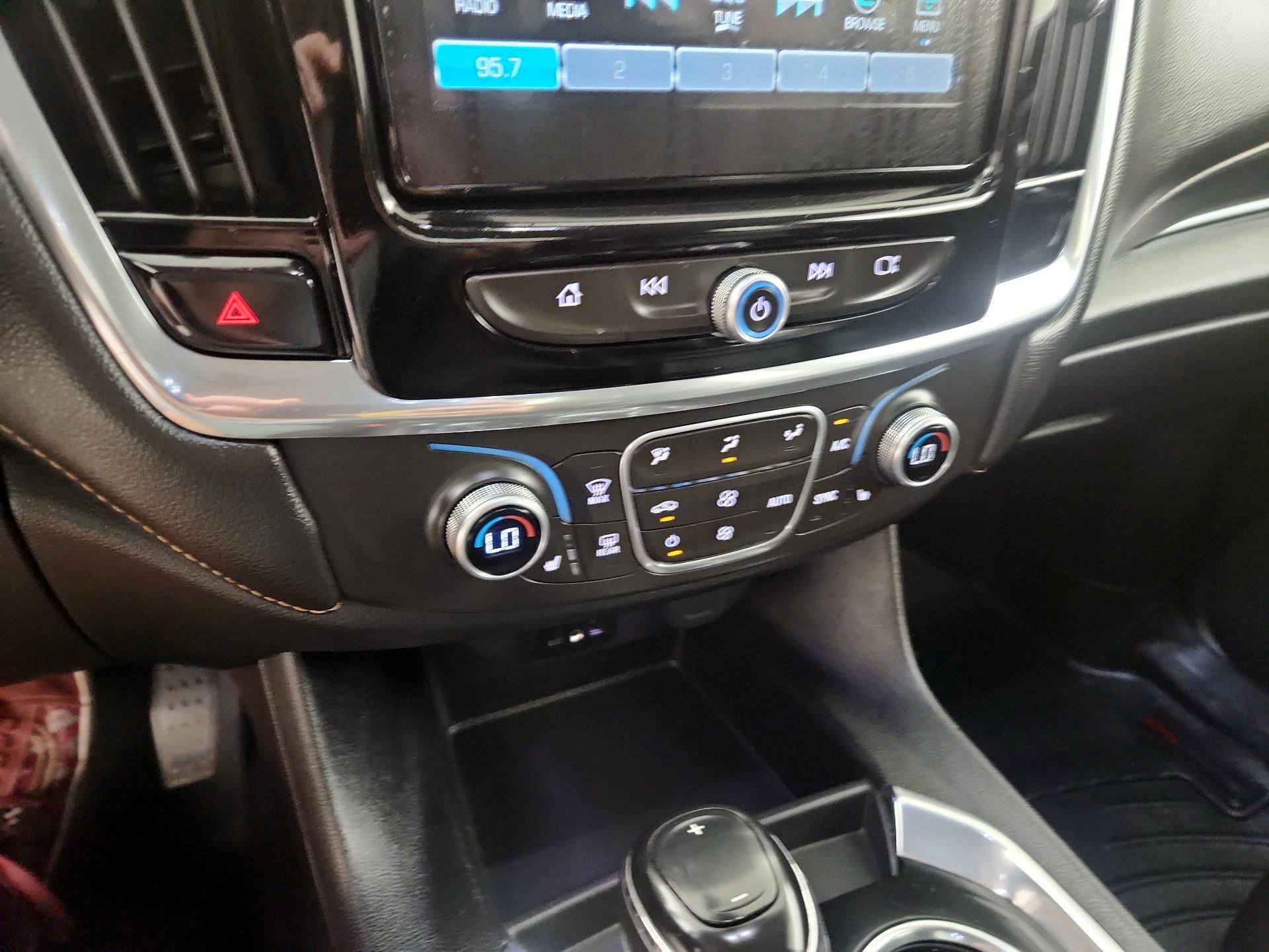 Thumbnail: 2018 Chevrolet Traverse - 17
