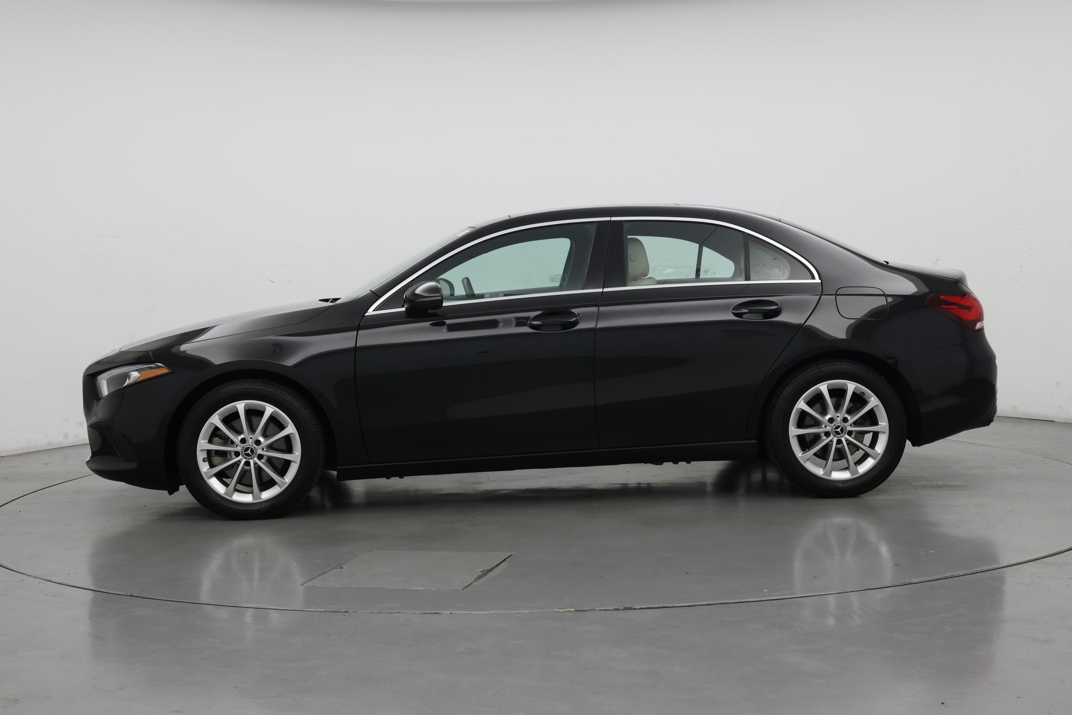 Thumbnail: 2019 Mercedes-Benz A-Class - 3