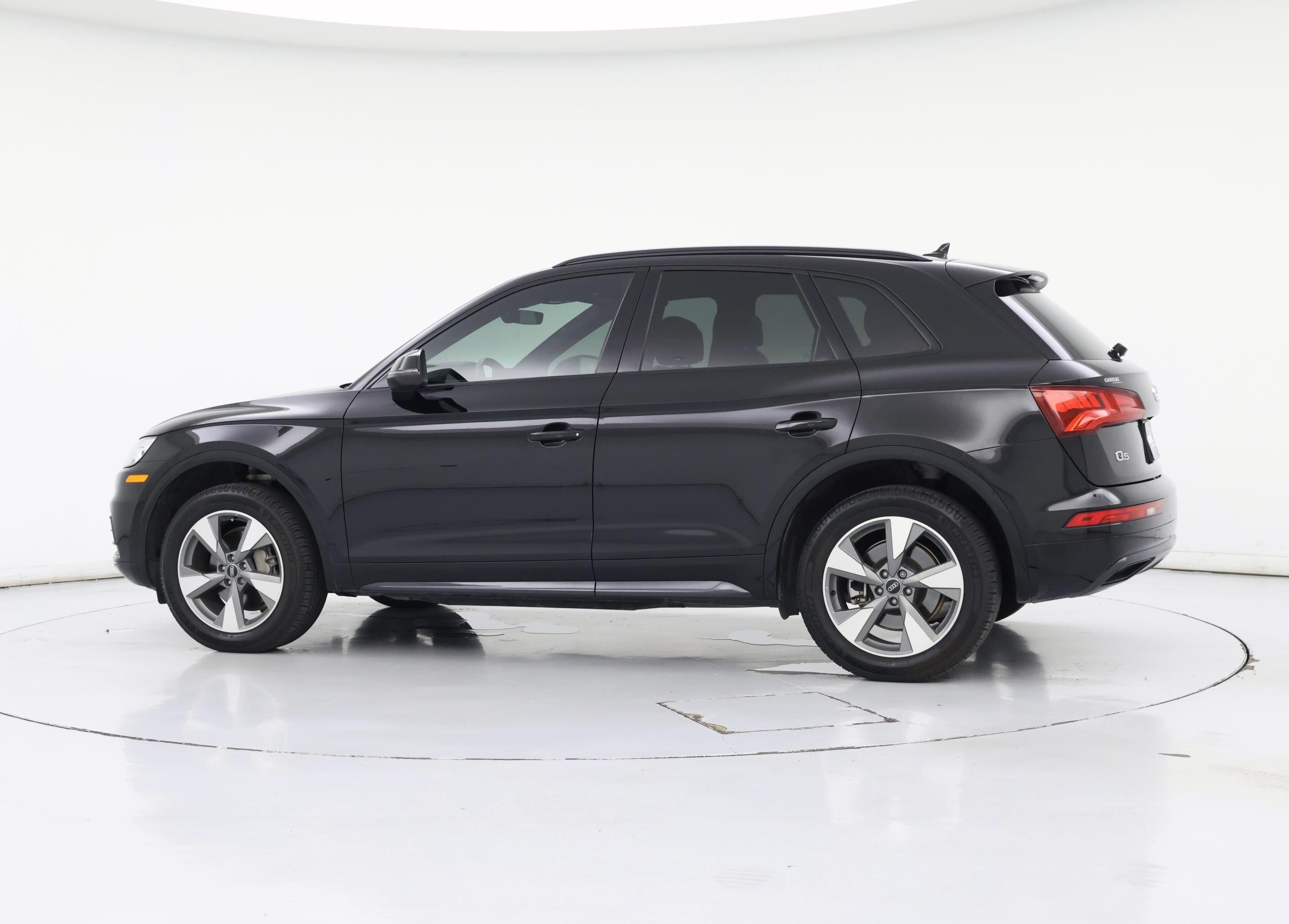 Thumbnail: 2020 Audi Q5 - 4