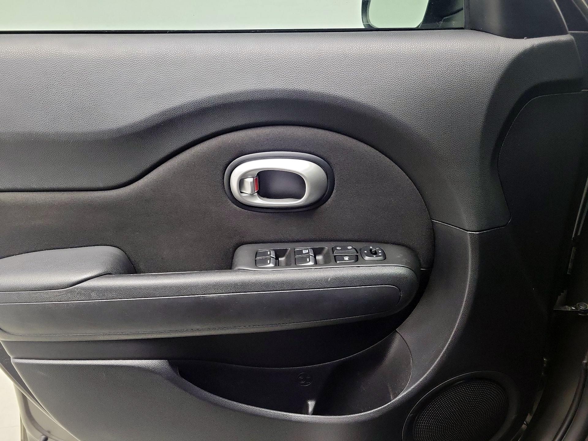 Thumbnail: 2019 Kia Soul - 12