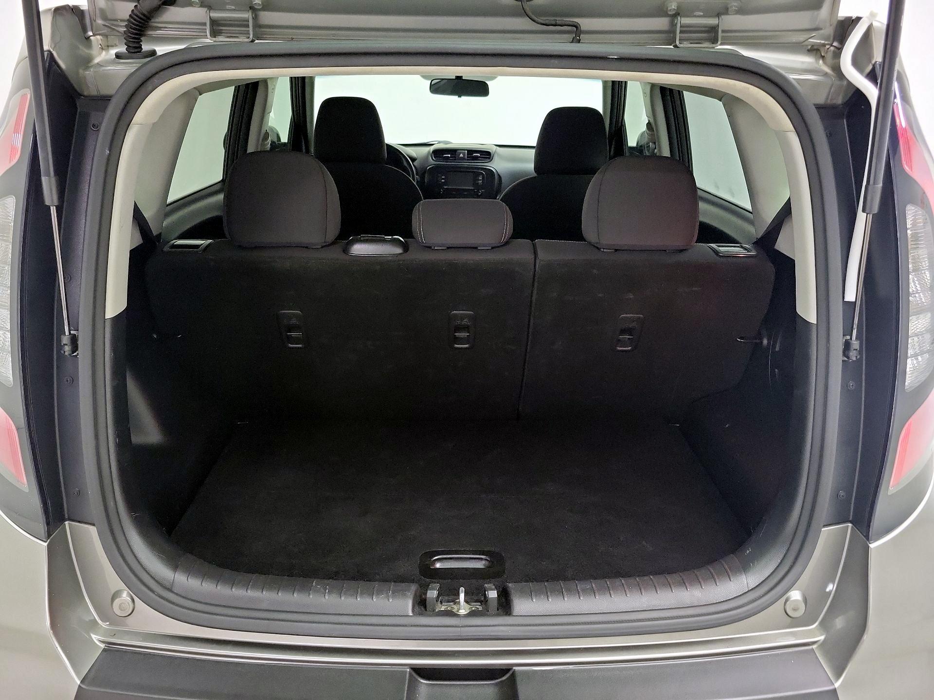 Thumbnail: 2019 Kia Soul - 20