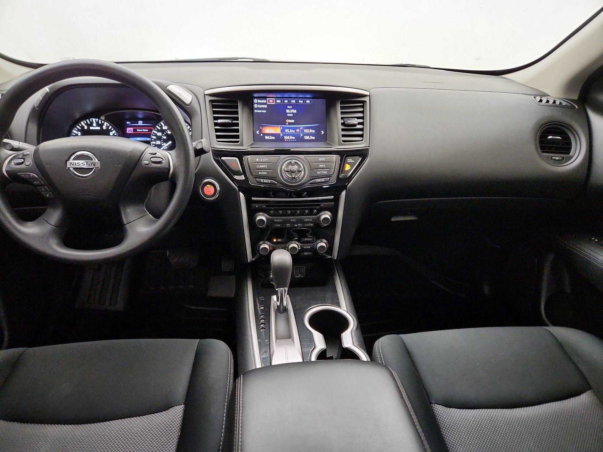Thumbnail: 2018 Nissan Pathfinder - 9