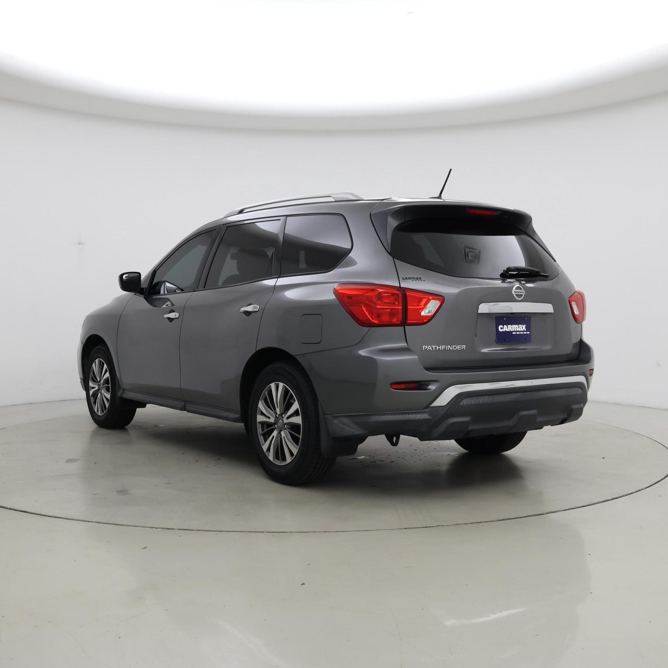 Thumbnail: 2018 Nissan Pathfinder - 2