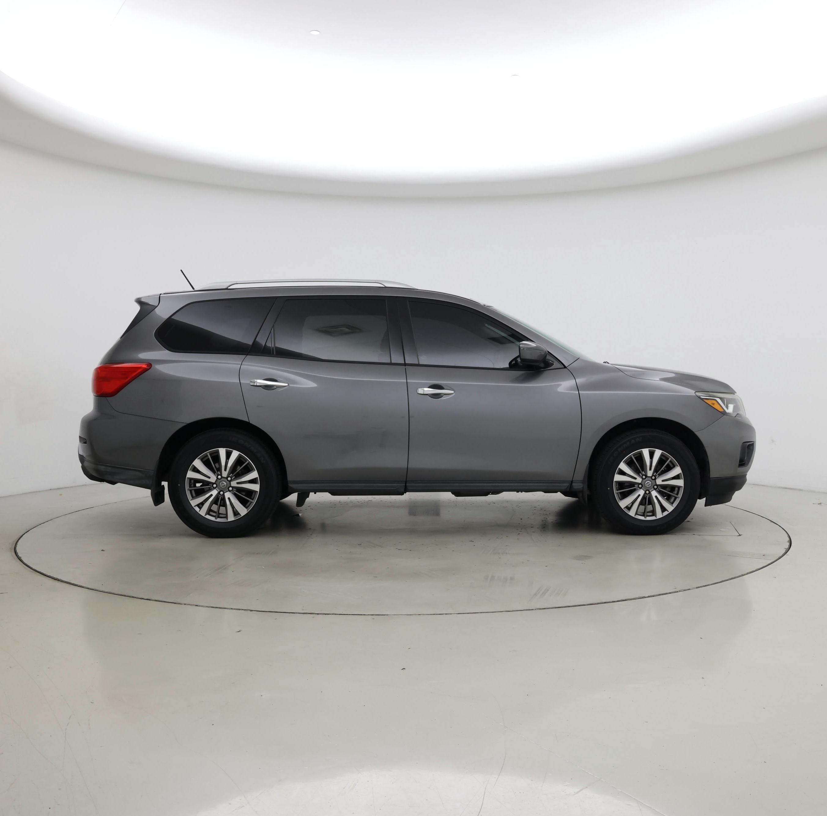 Thumbnail: 2018 Nissan Pathfinder - 7