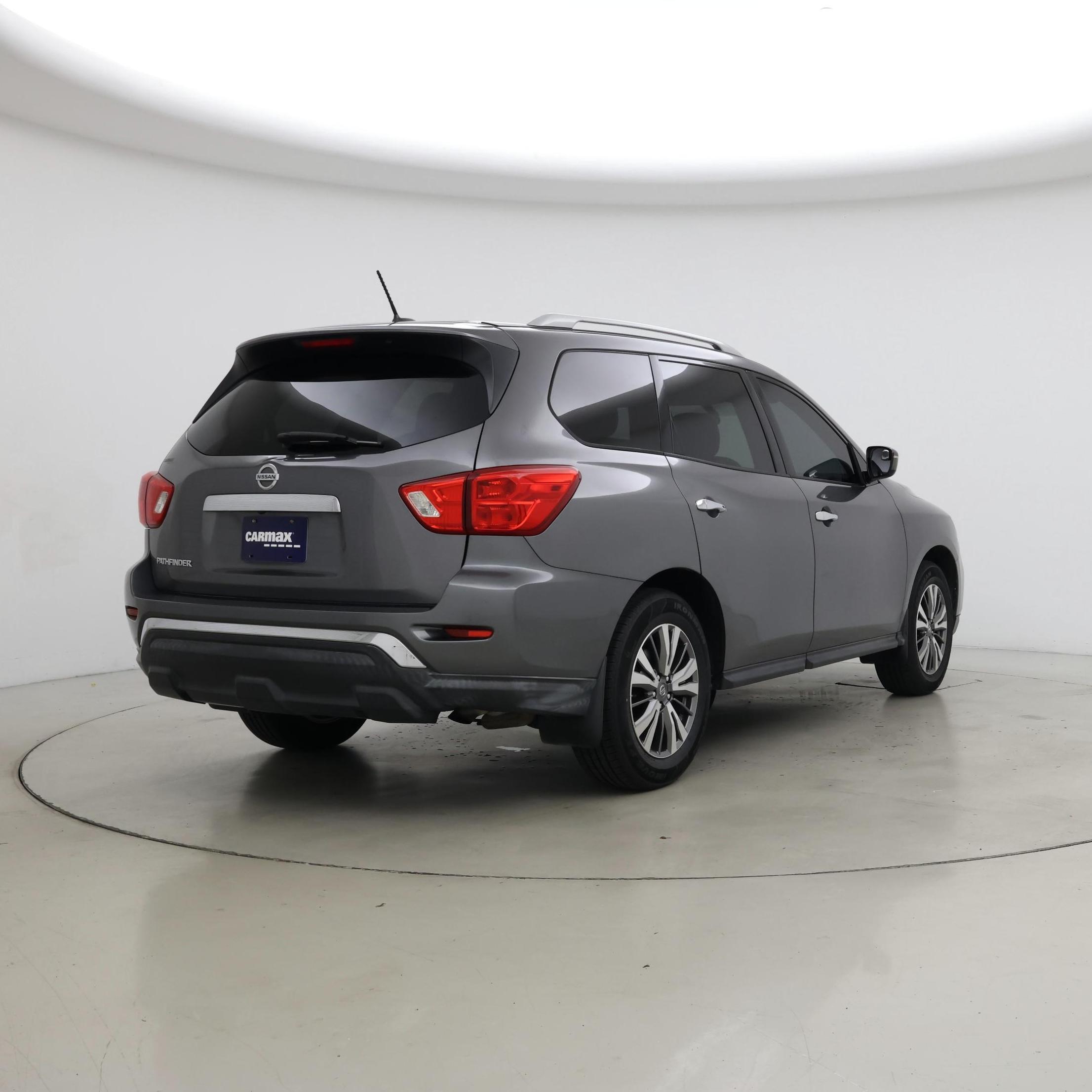 Thumbnail: 2018 Nissan Pathfinder - 8