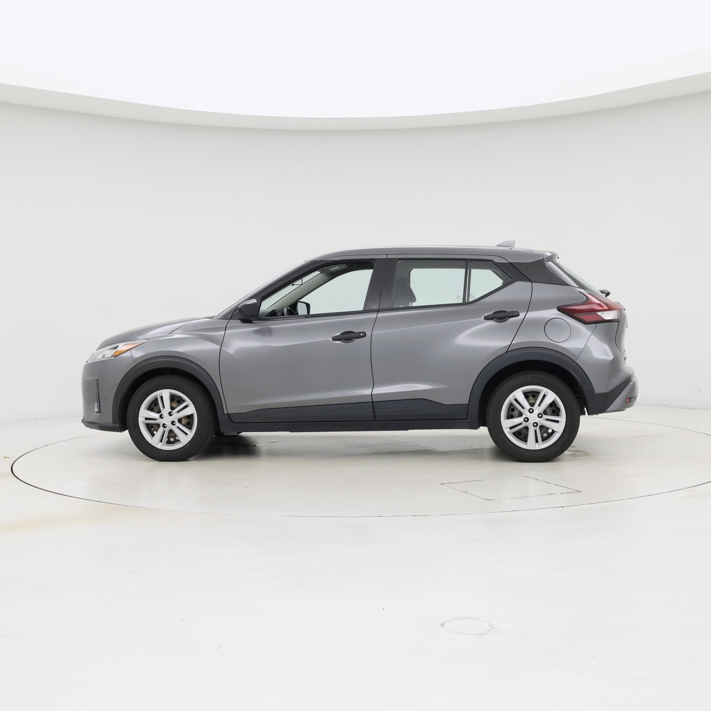 Thumbnail: 2021 Nissan Kicks - 3