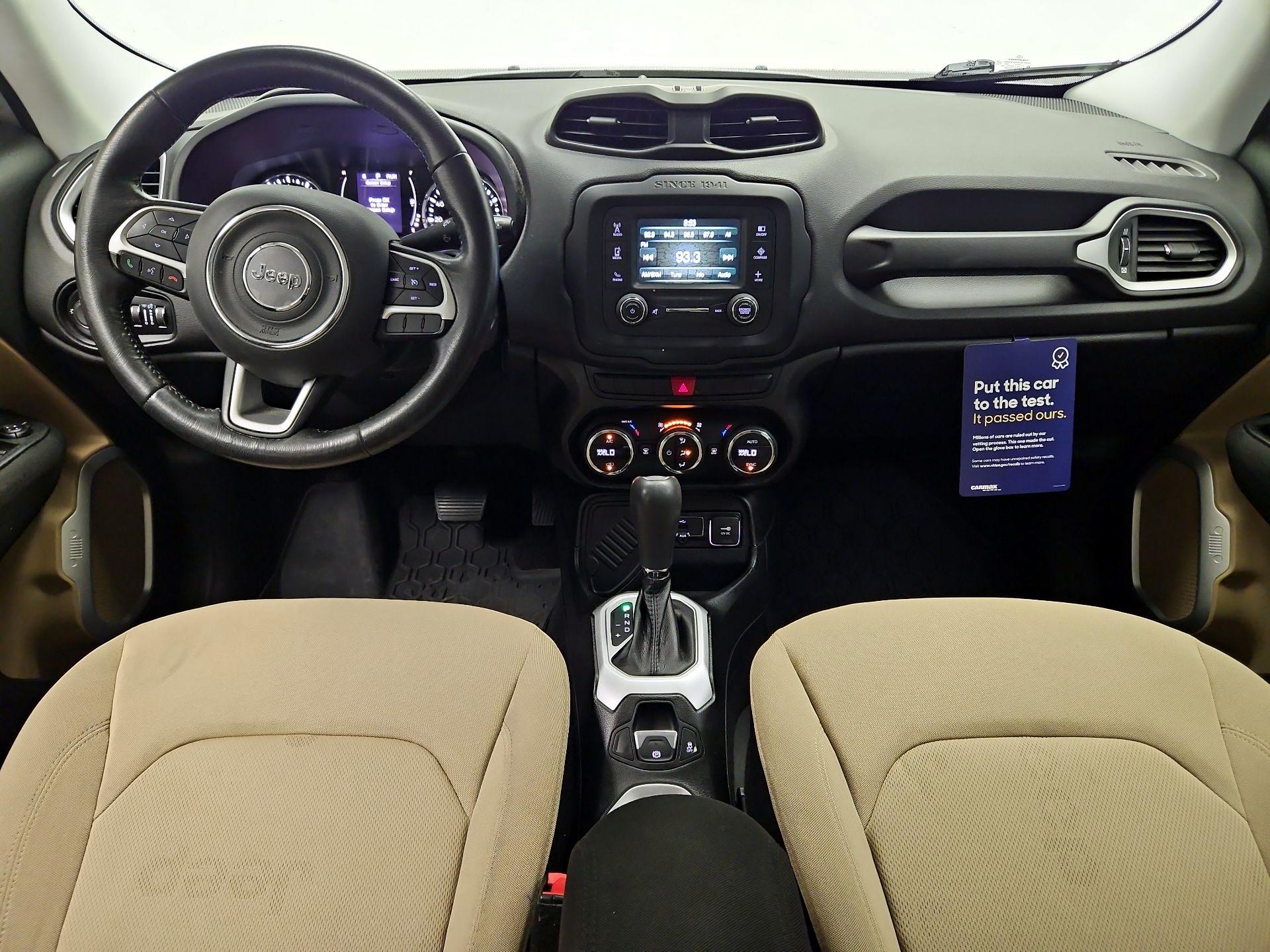 Thumbnail: 2015 Jeep Renegade - 9